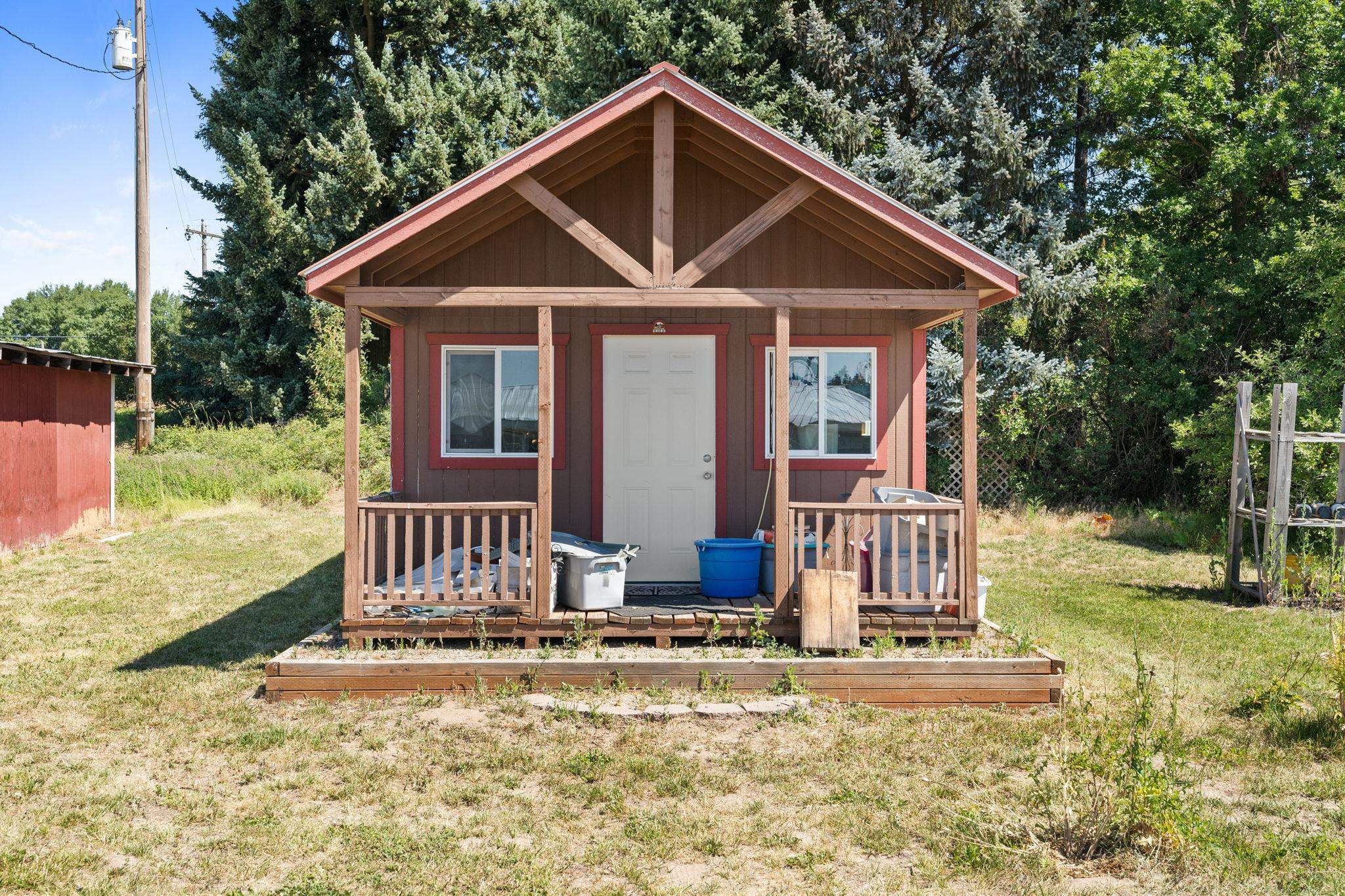 4616 S Highway 395 - Photo 23