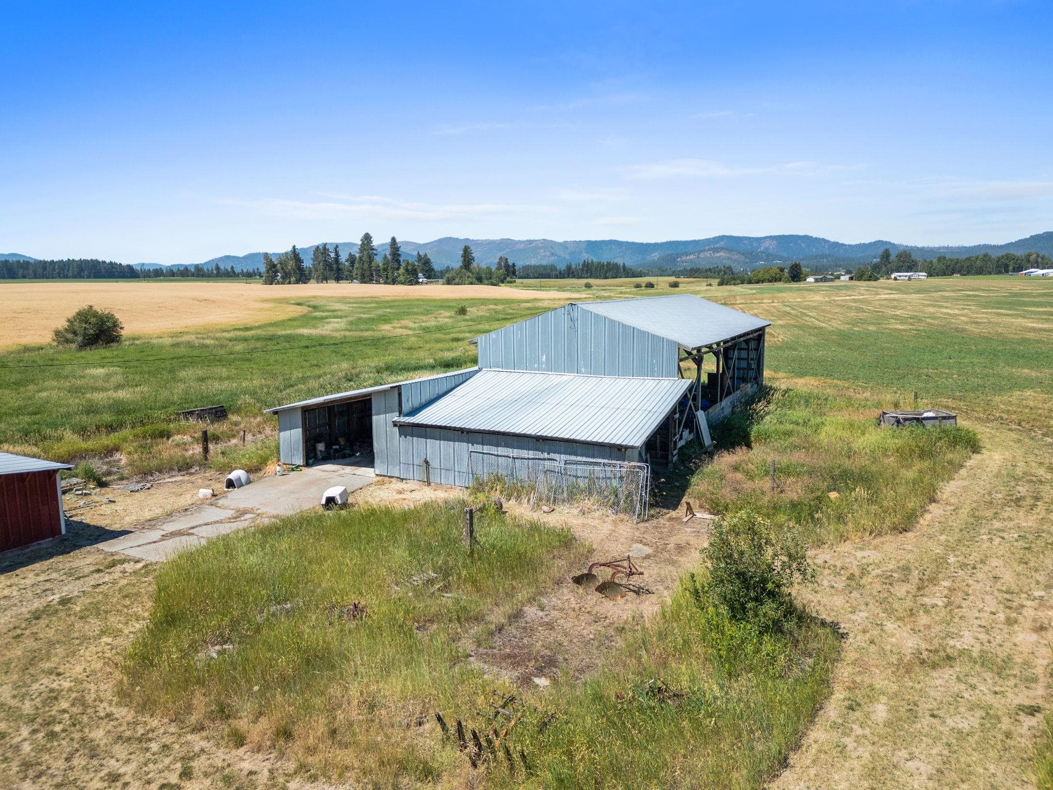 4616 S Highway 395 - Photo 24