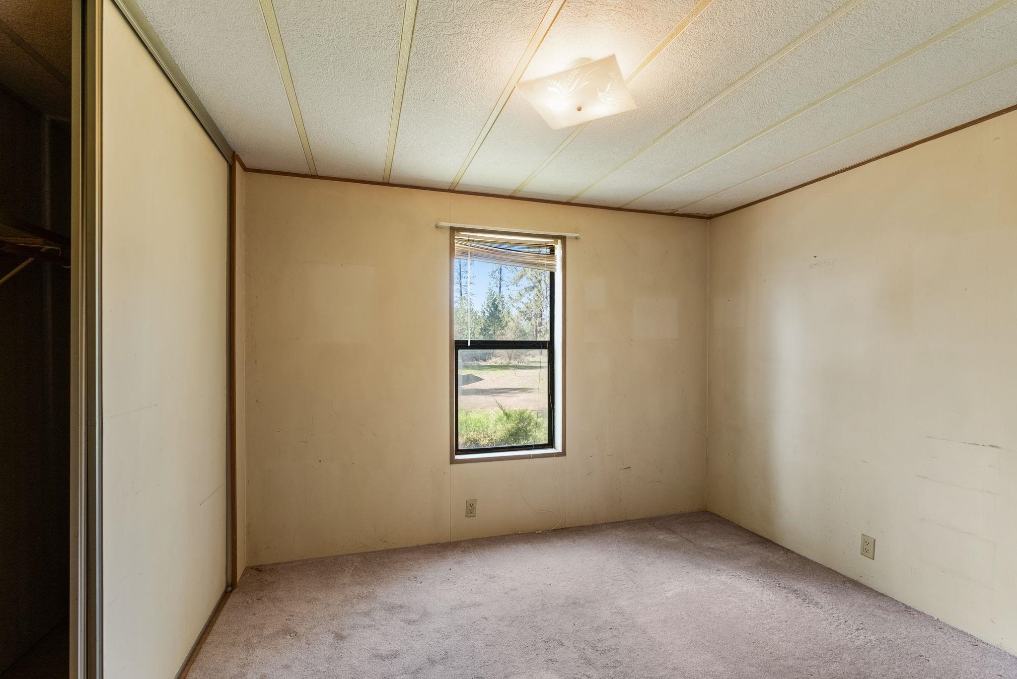 27220 N Milan Rd - Photo 16