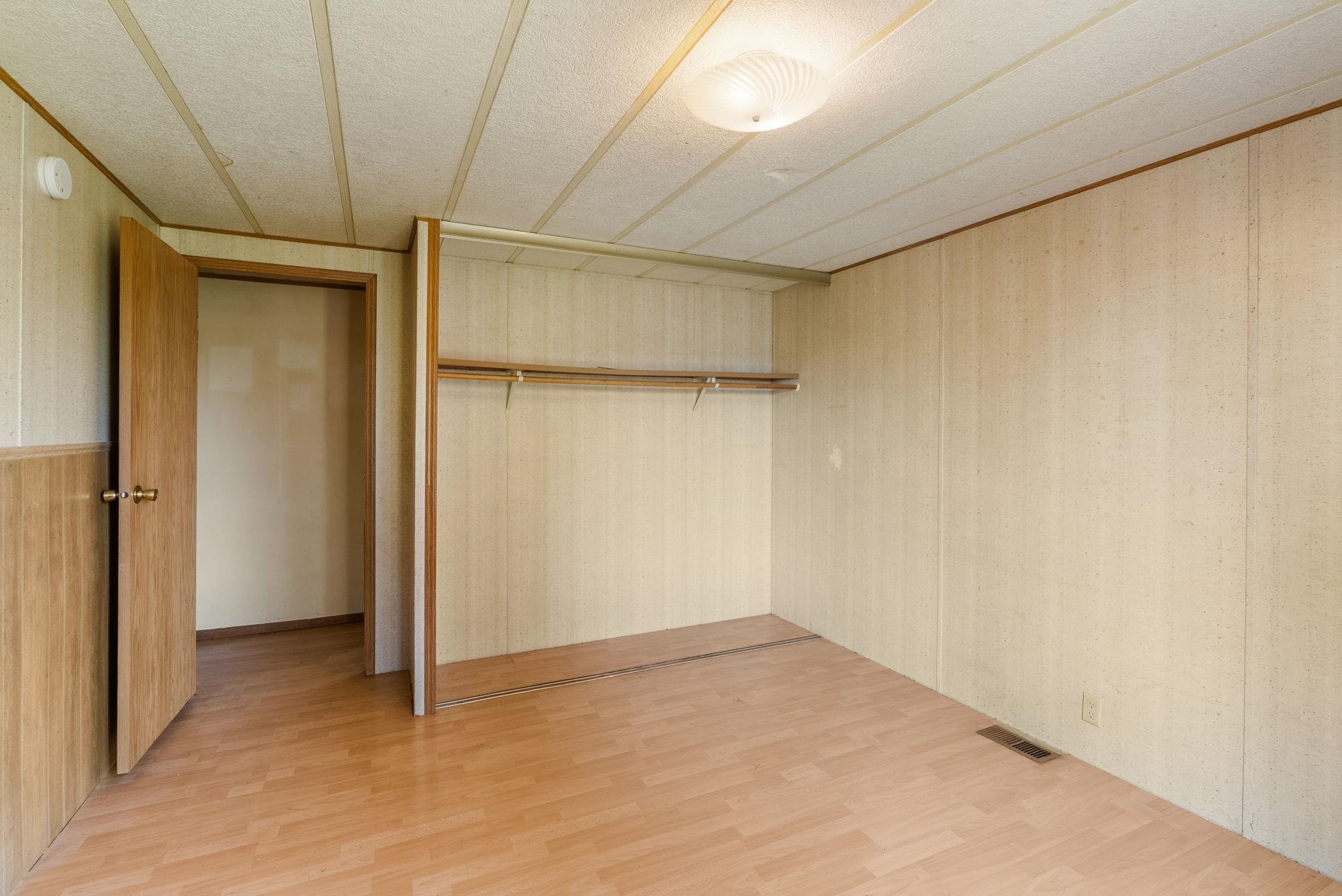 27220 N Milan Rd - Photo 19