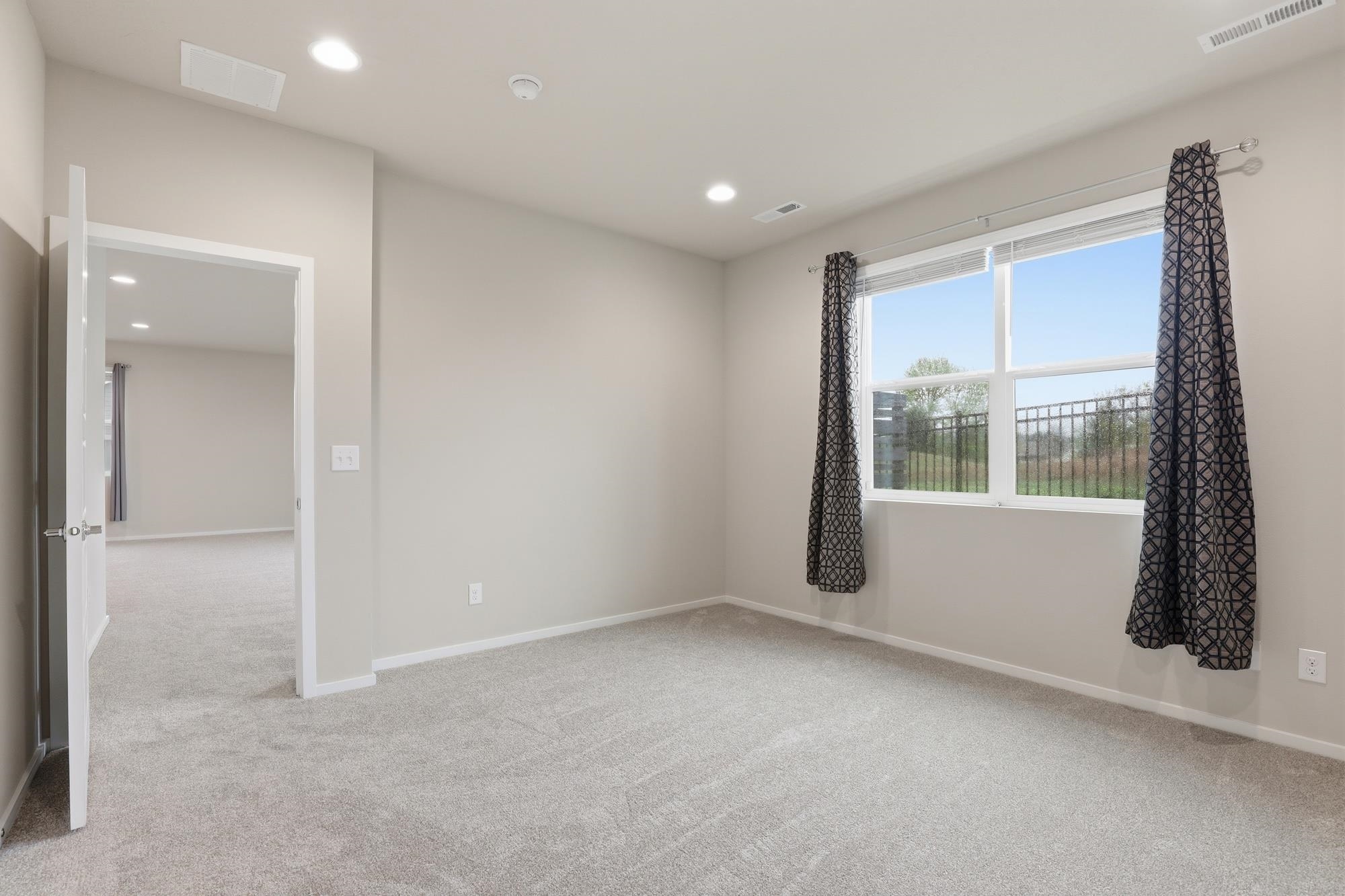 10003 W White Ln - Photo 23