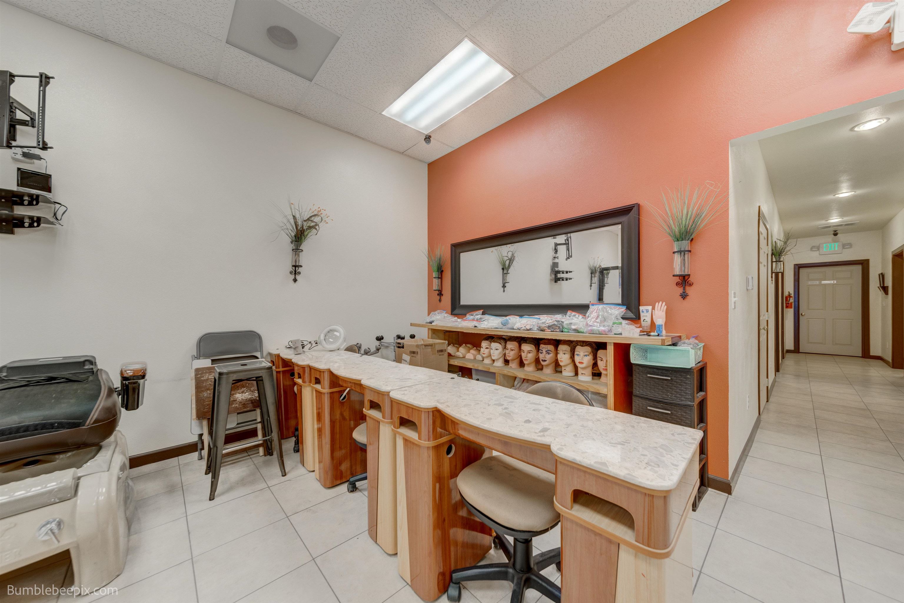 118 E LAKE St - Photo 9