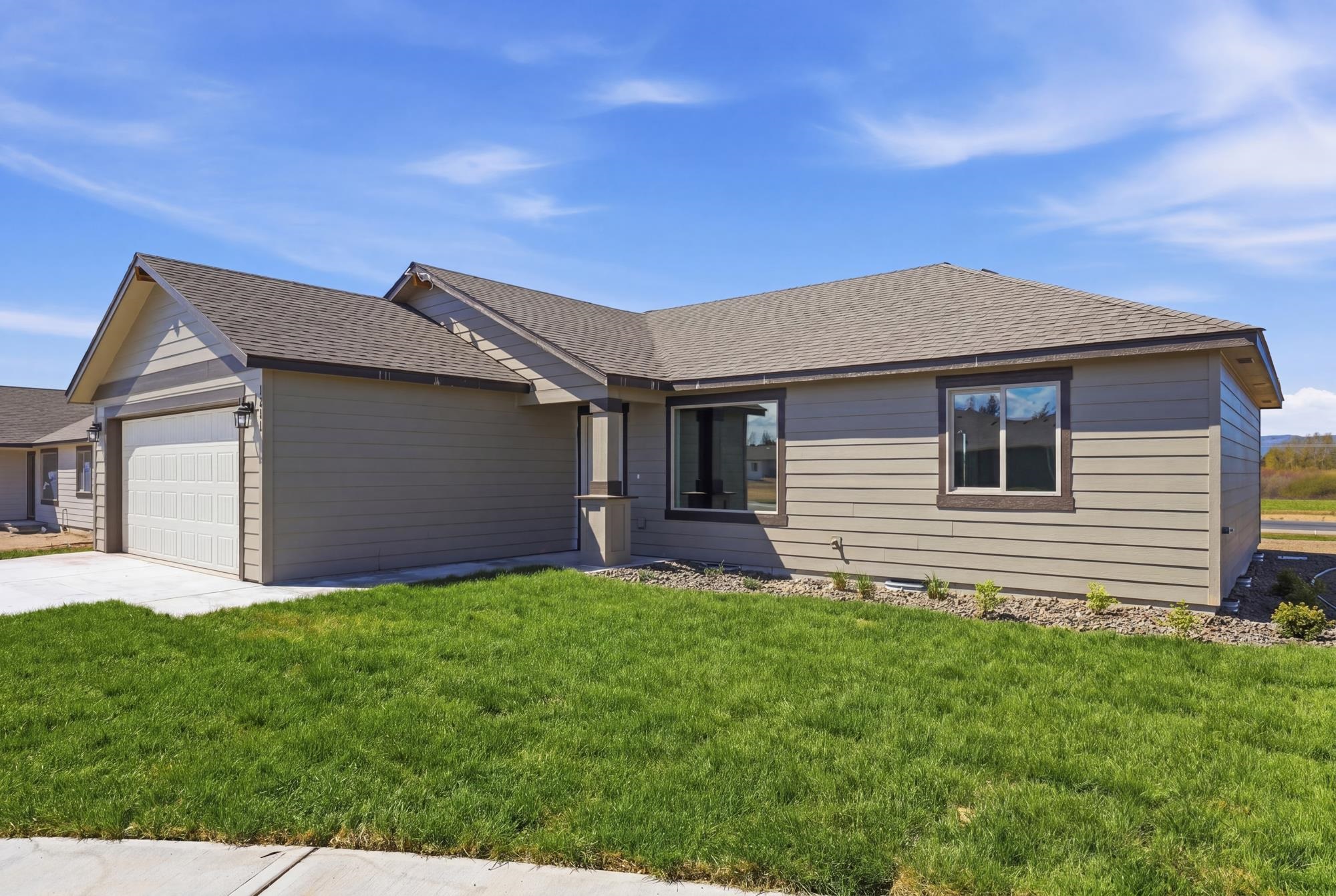 1211 N Layton Ave - Photo 2