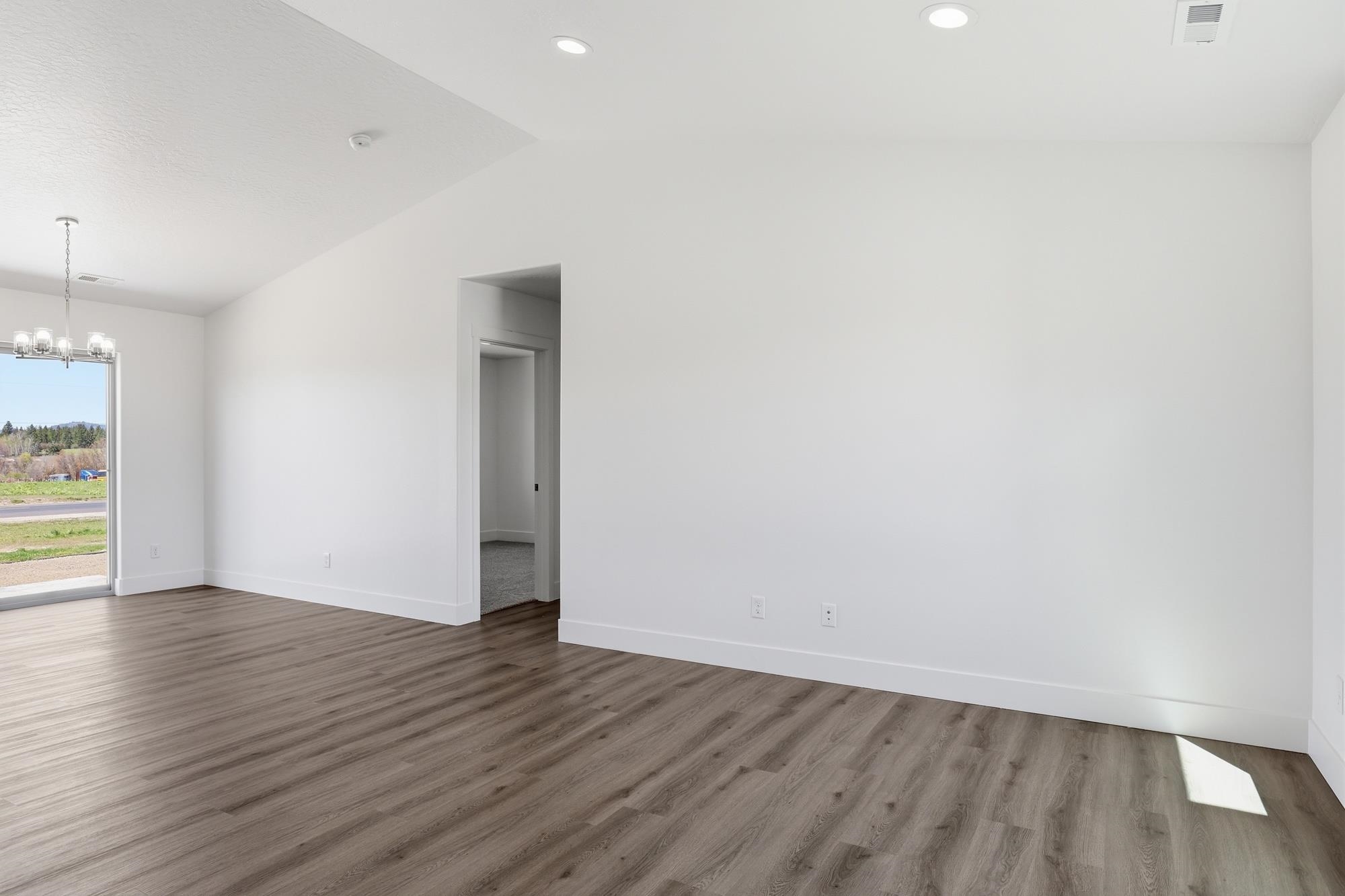 1211 N Layton Ave - Photo 4