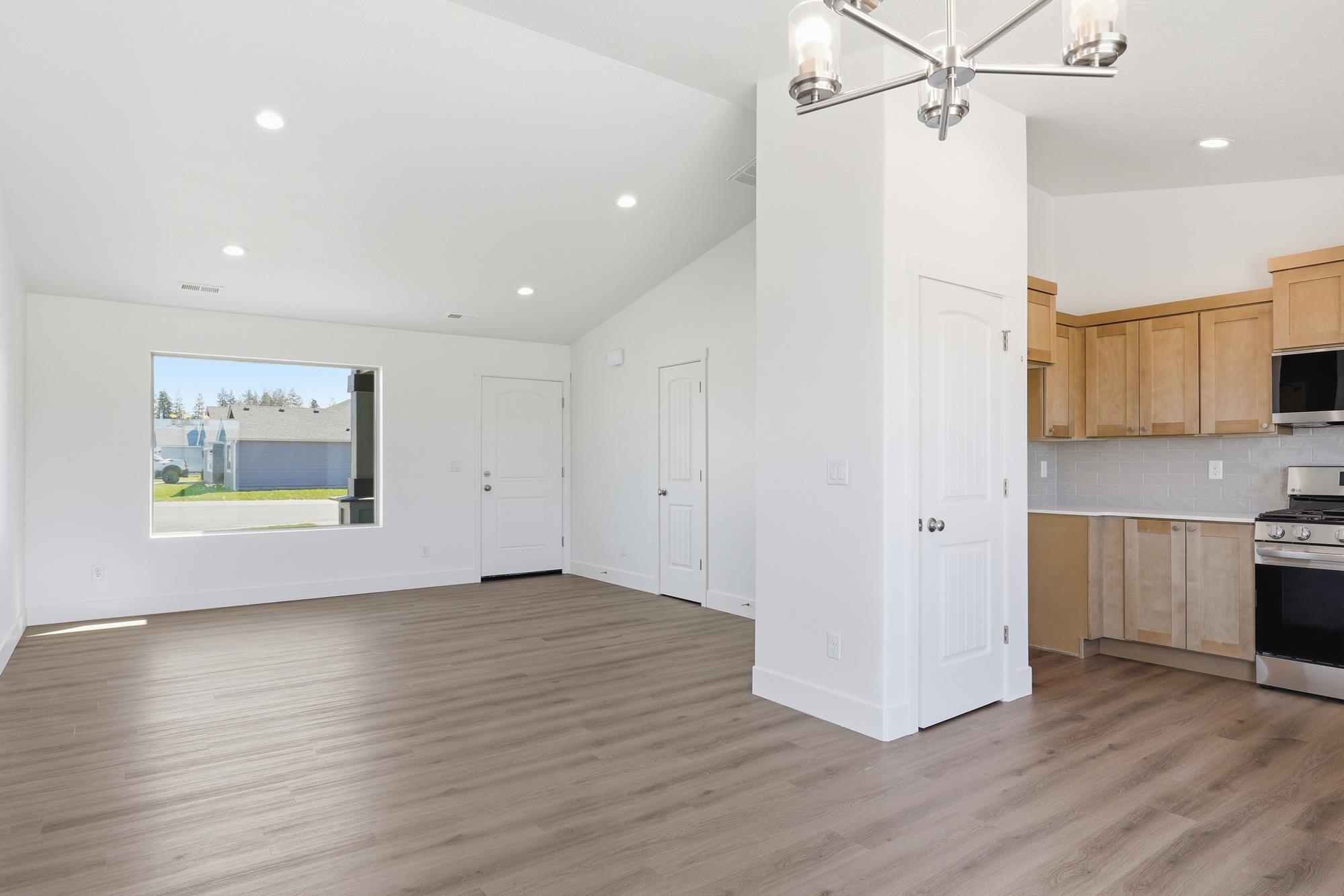 1211 N Layton Ave - Photo 7