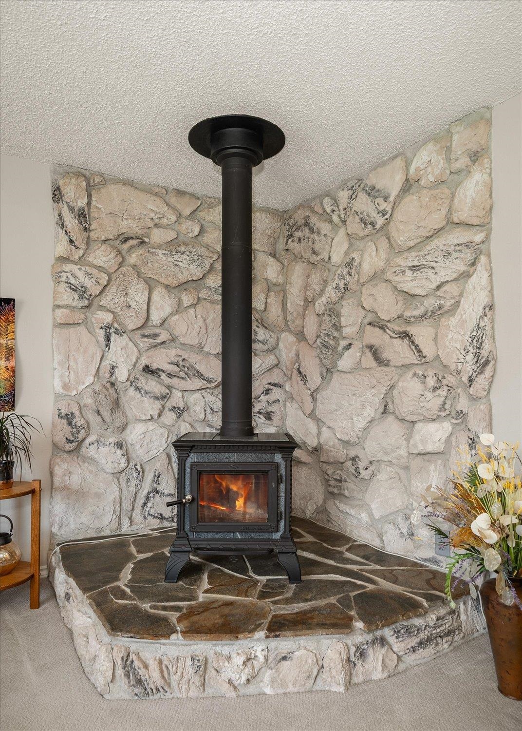 235 N SPANGLE Ave - Photo 13