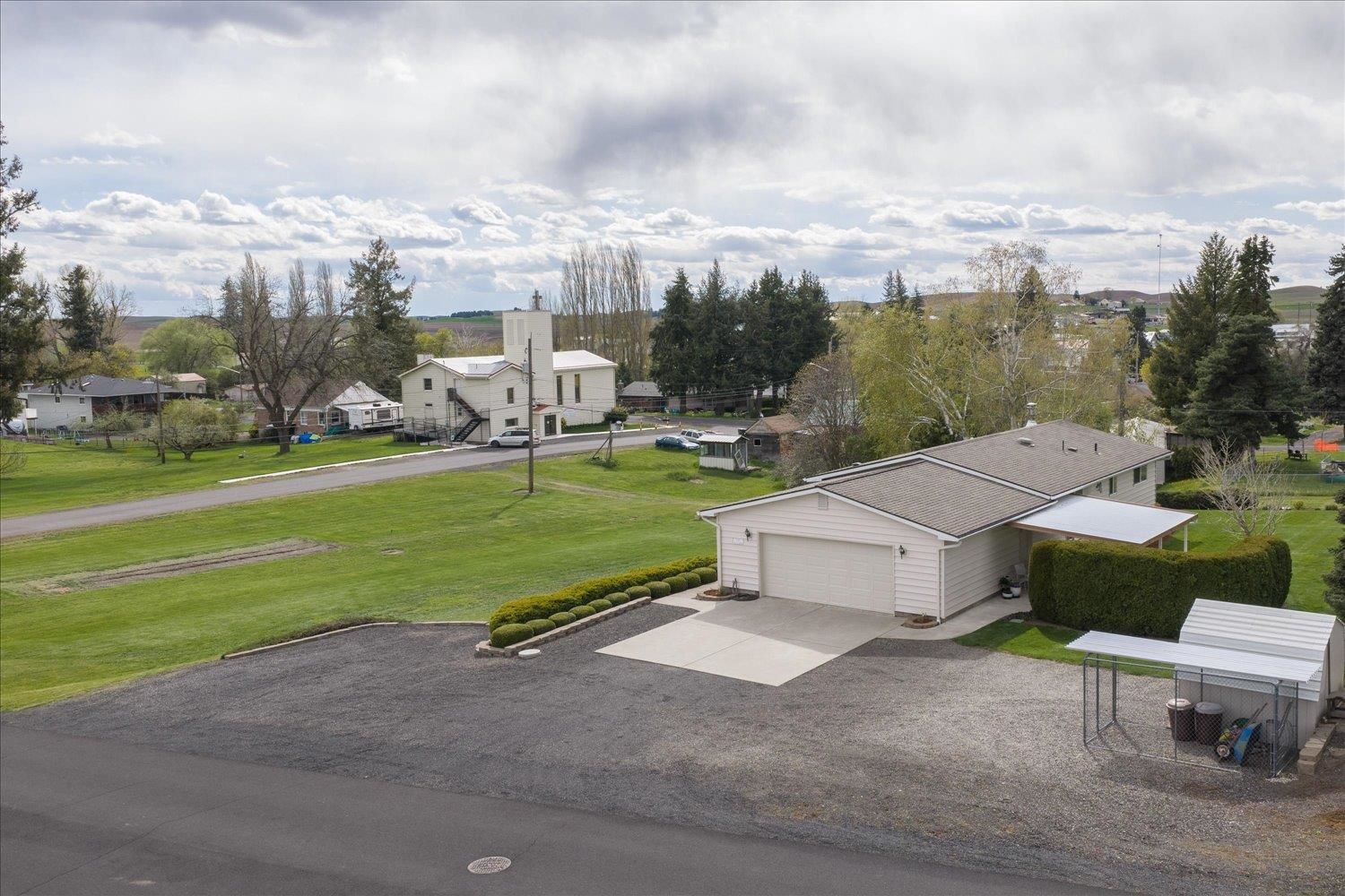 235 N SPANGLE Ave - Photo 38