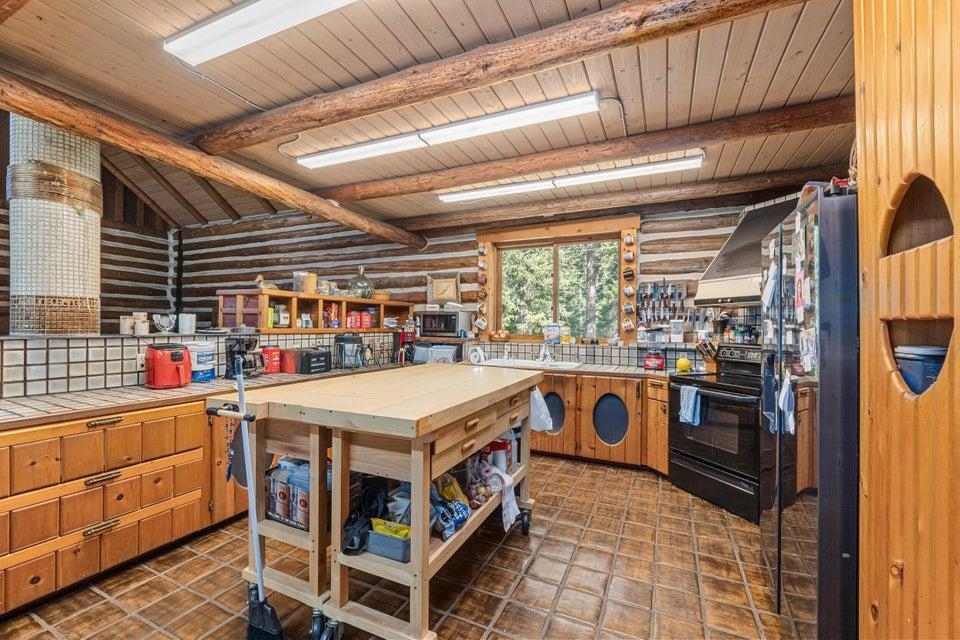 3086 Burnt Valley Rd - Photo 13