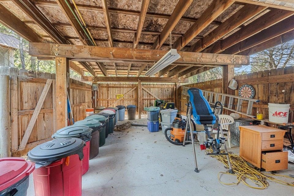 3086 Burnt Valley Rd - Photo 25
