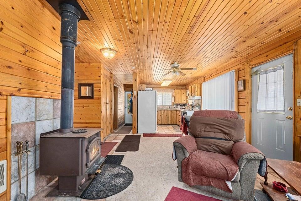 3086 Burnt Valley Rd - Photo 27