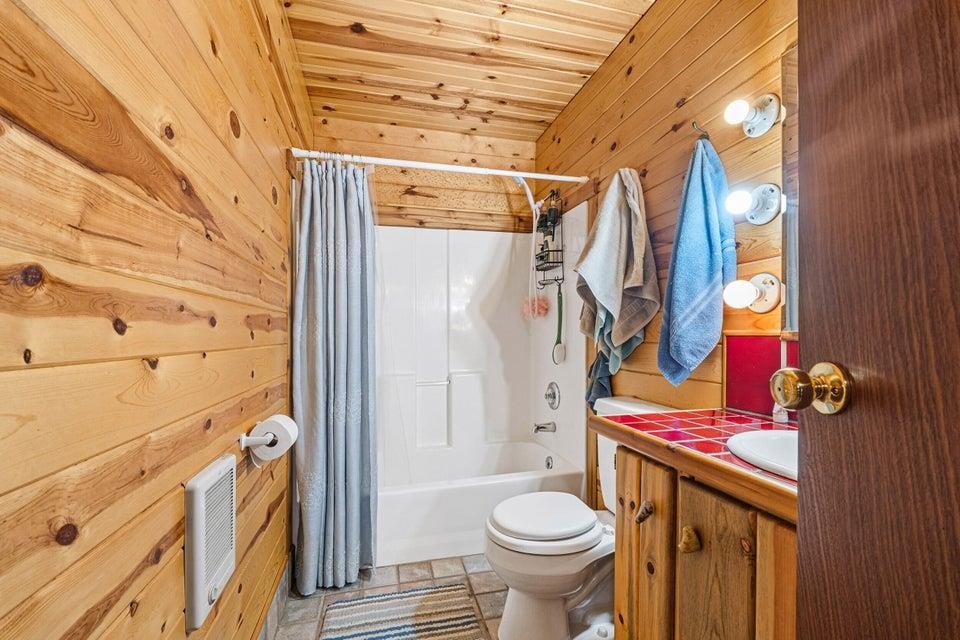 3086 Burnt Valley Rd - Photo 32
