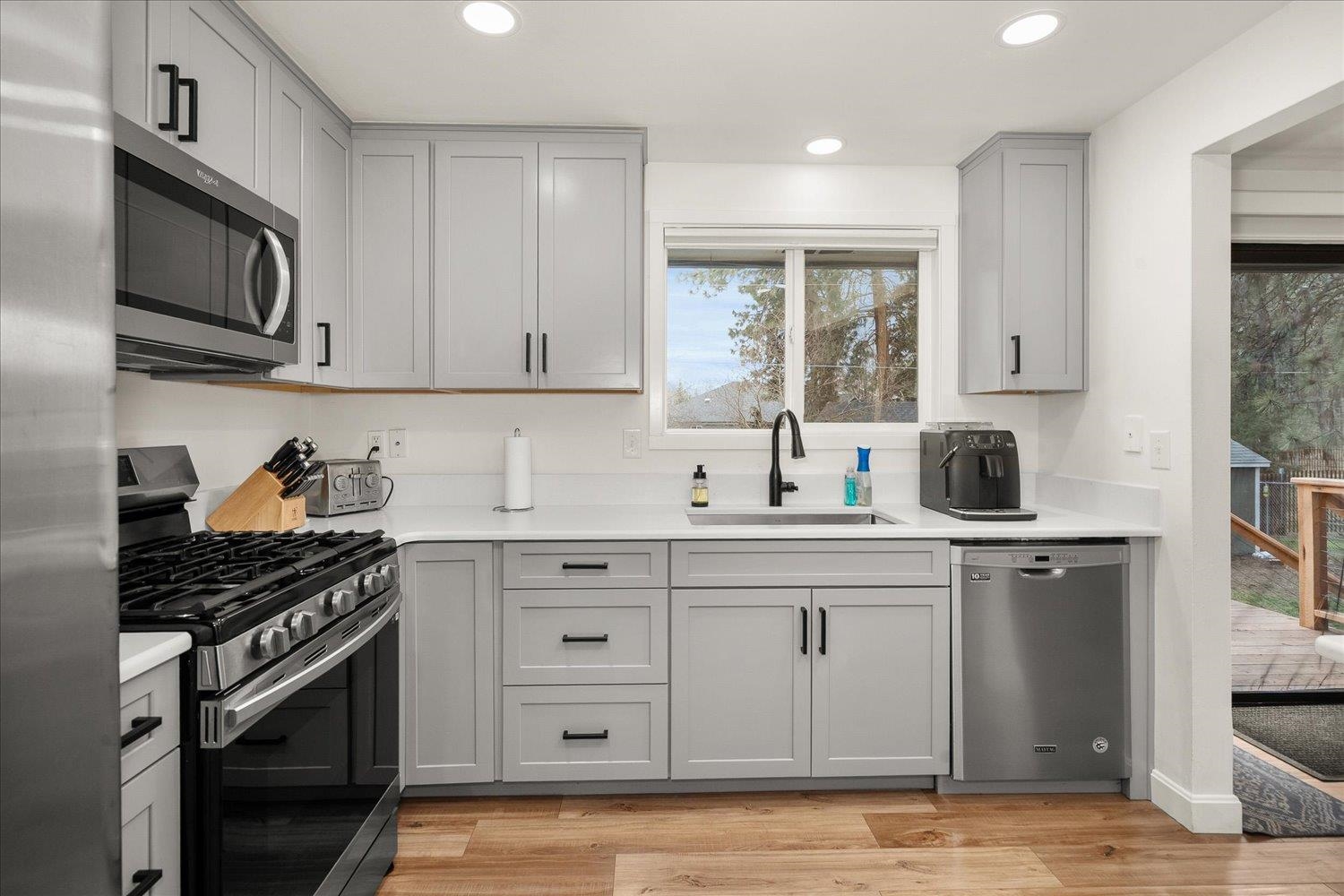 5231 W Rosewood Ave - Photo 10