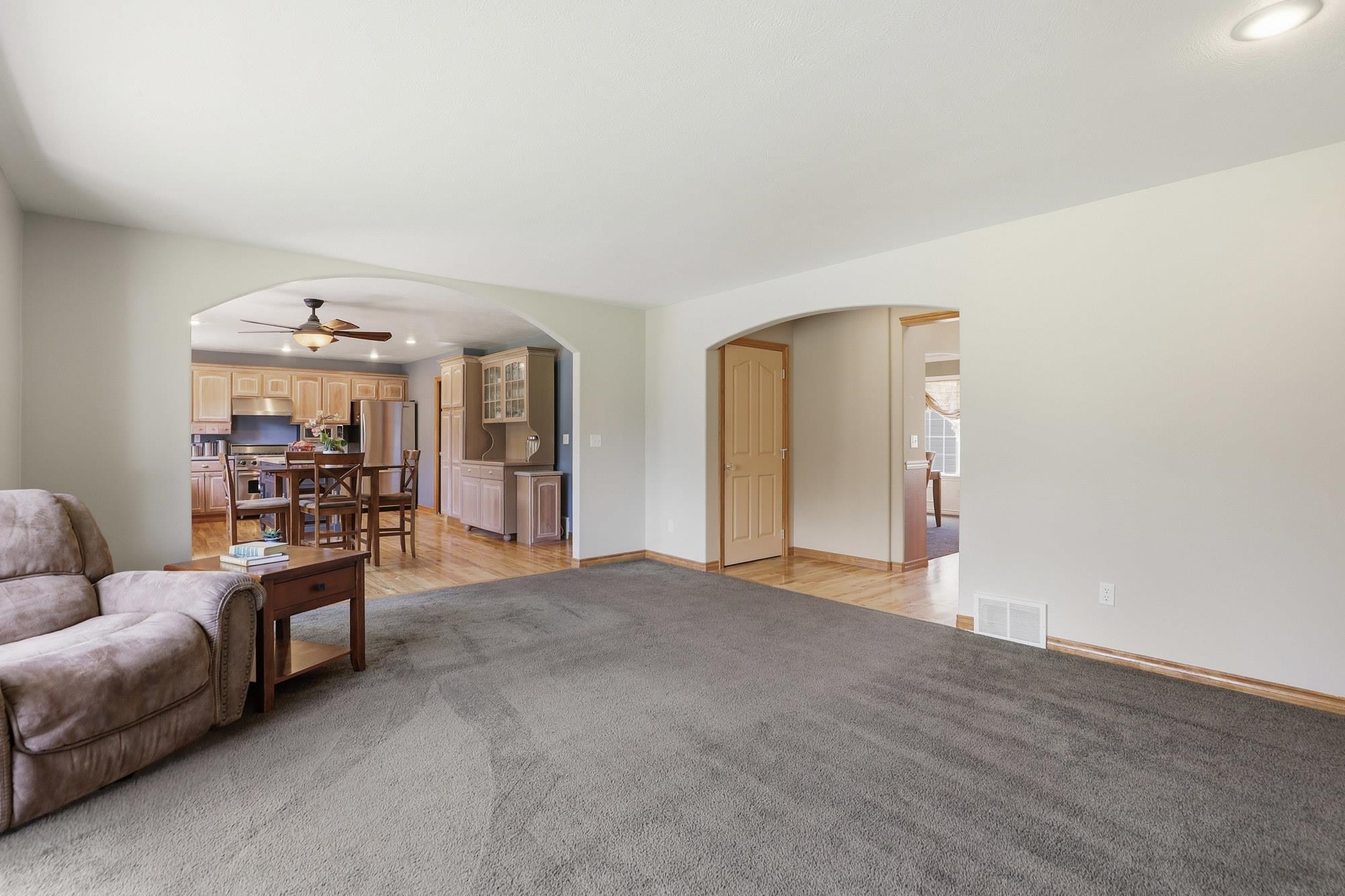 8320 N Haye Ln - Photo 5