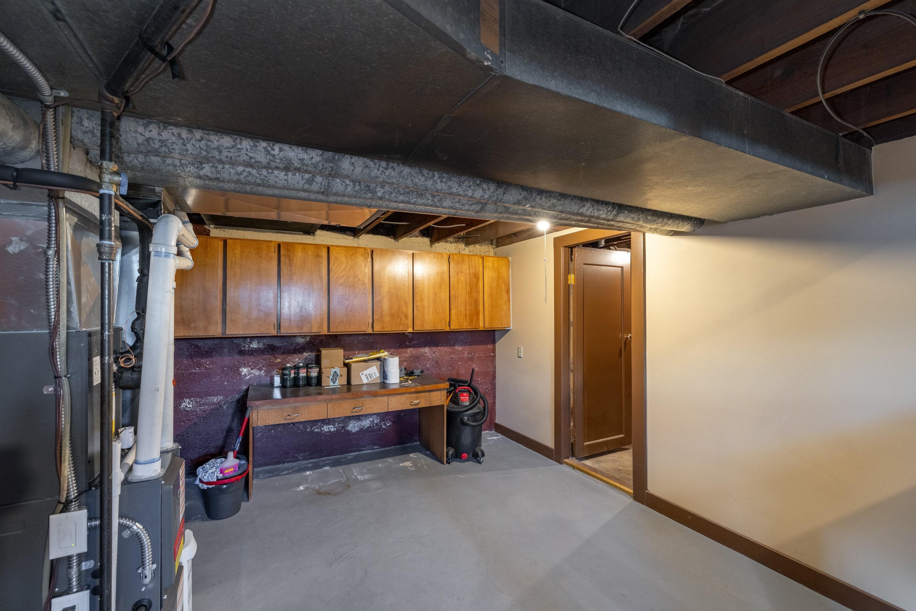 2324 W Providence Ave - Photo 12