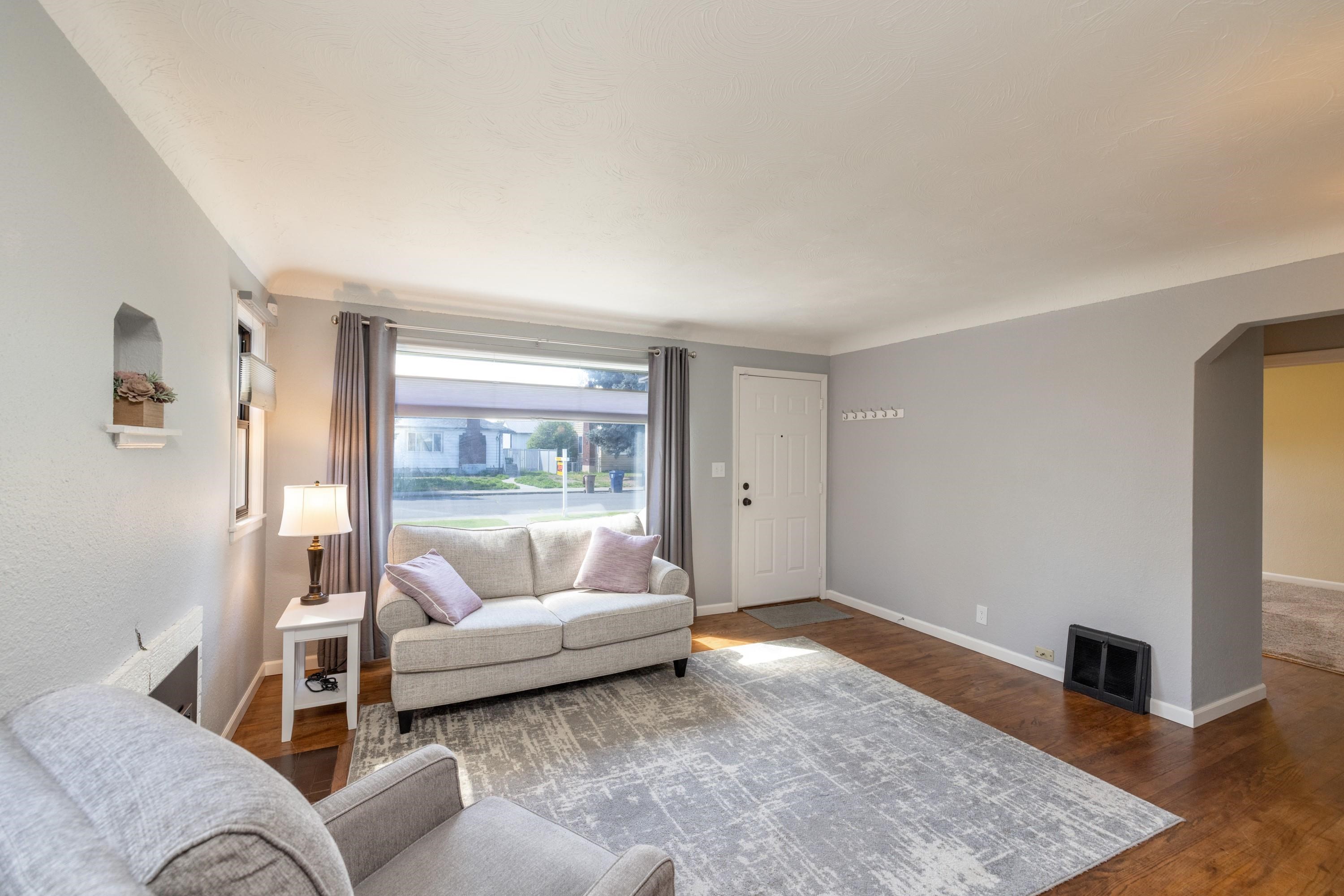 2324 W Providence Ave - Photo 5