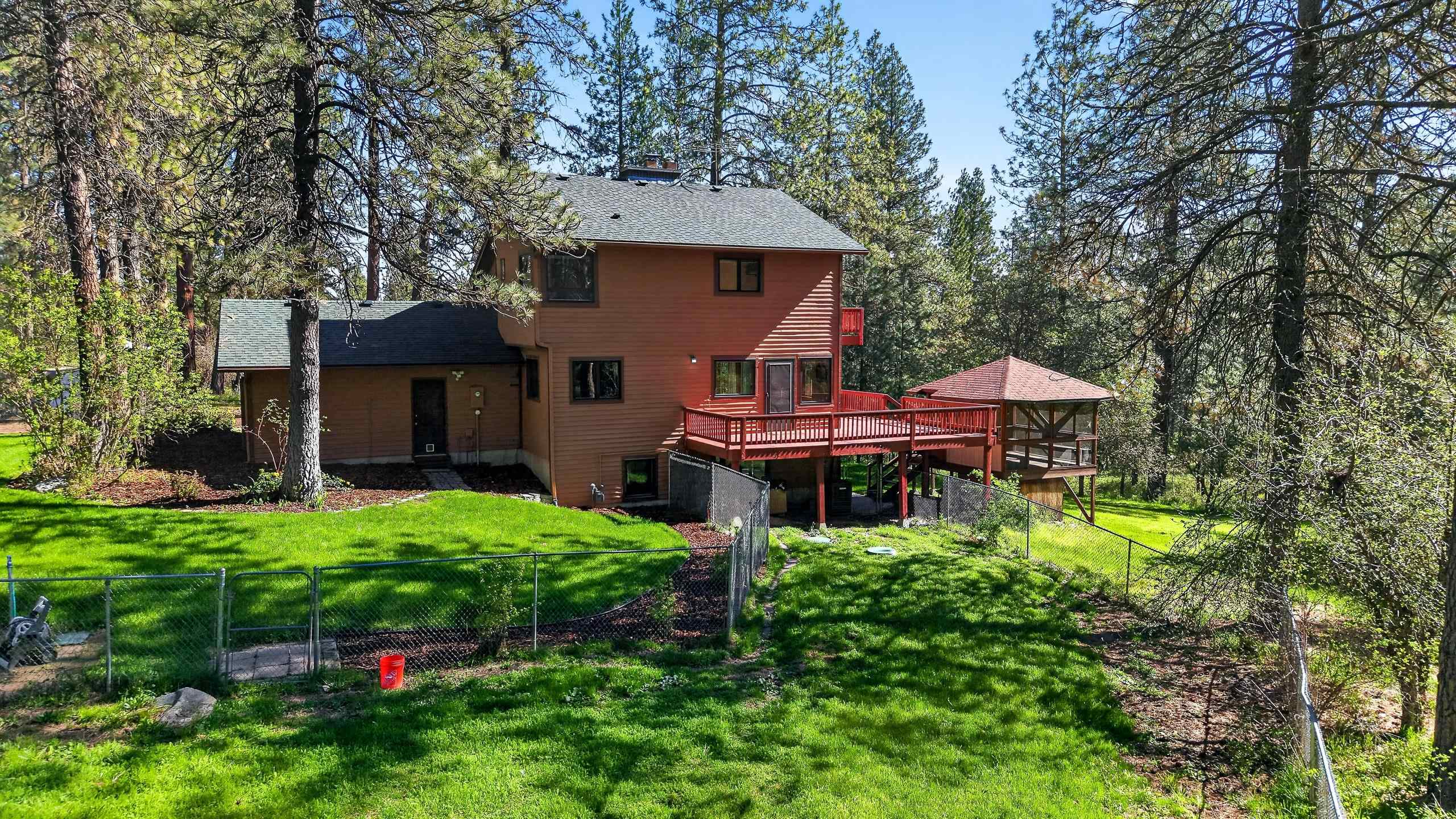 22910 N Perry Rd - Photo 2