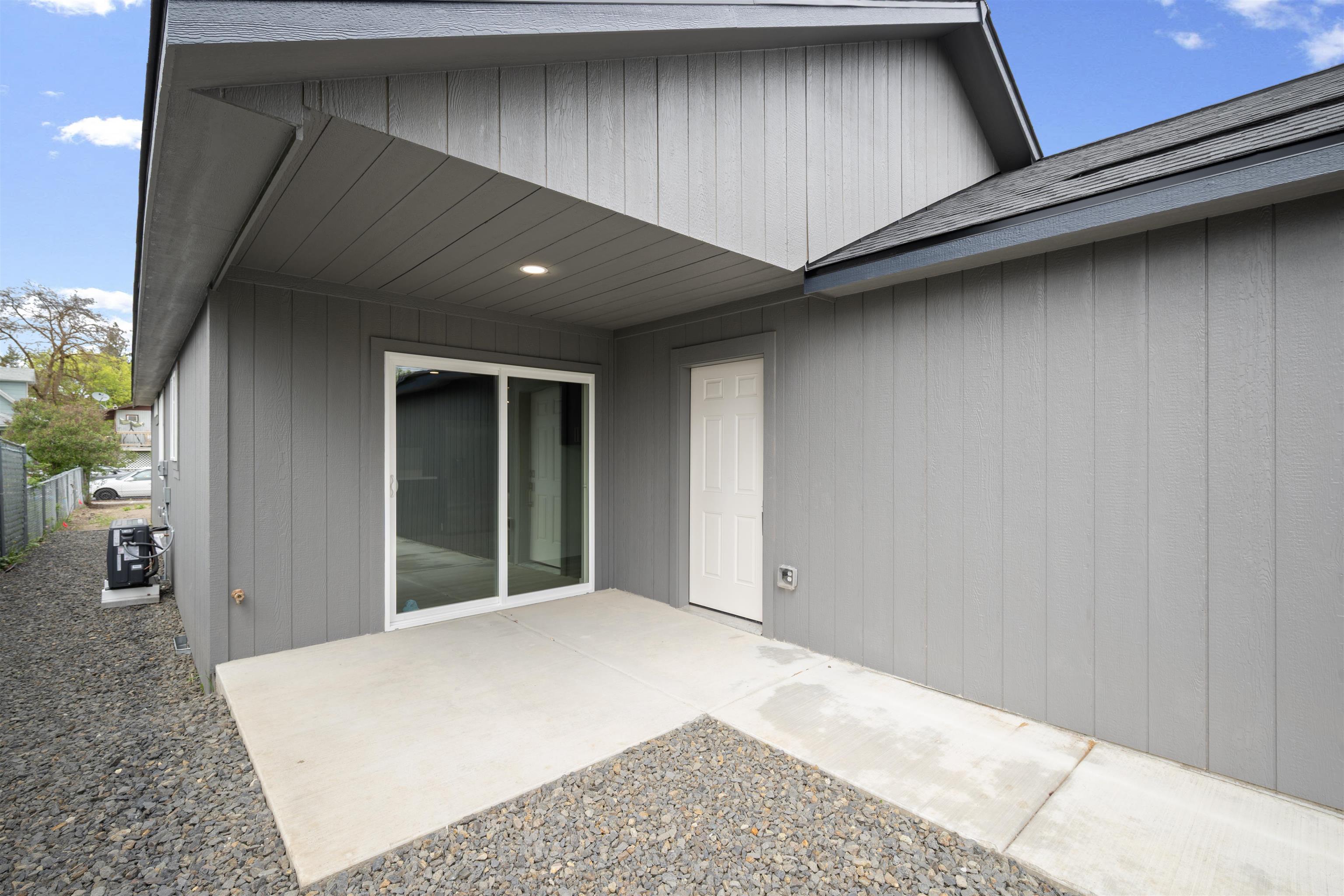 820 E Crown Ave - Photo 18