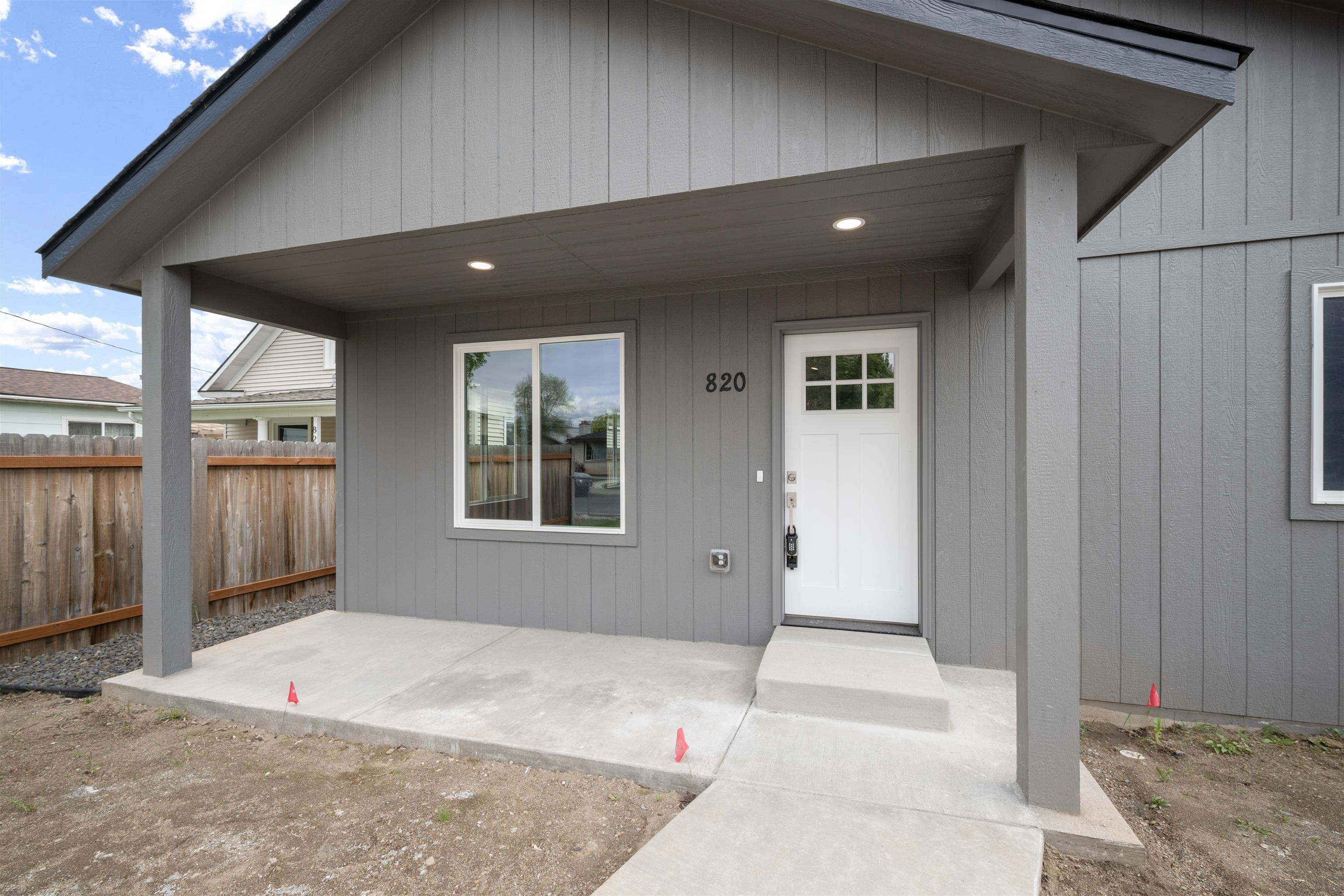 820 E Crown Ave - Photo 9