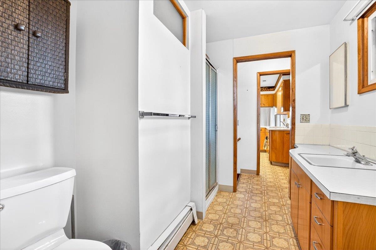605 W 4th St - Photo 18