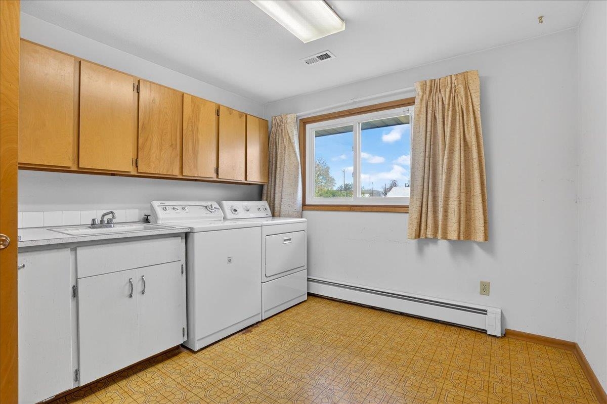 605 W 4th St - Photo 24