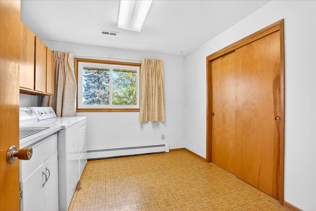 605 W 4th St - Photo 25