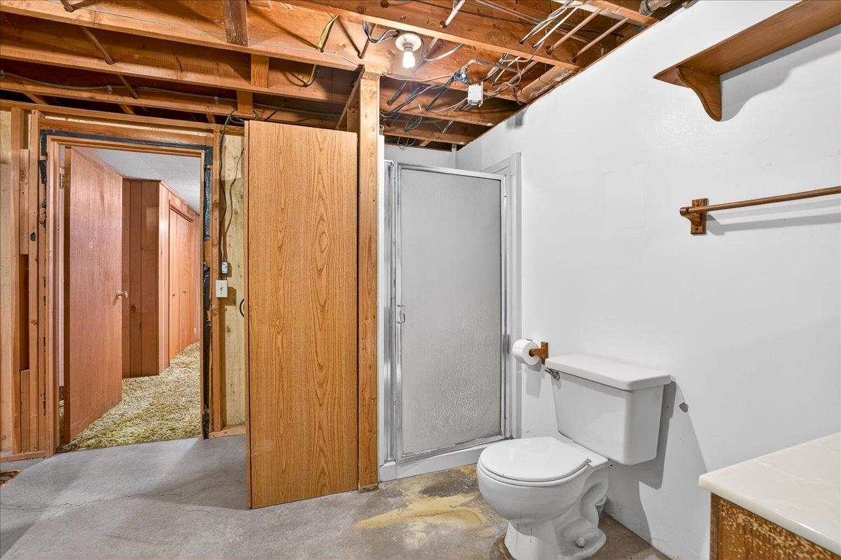 605 W 4th St - Photo 33