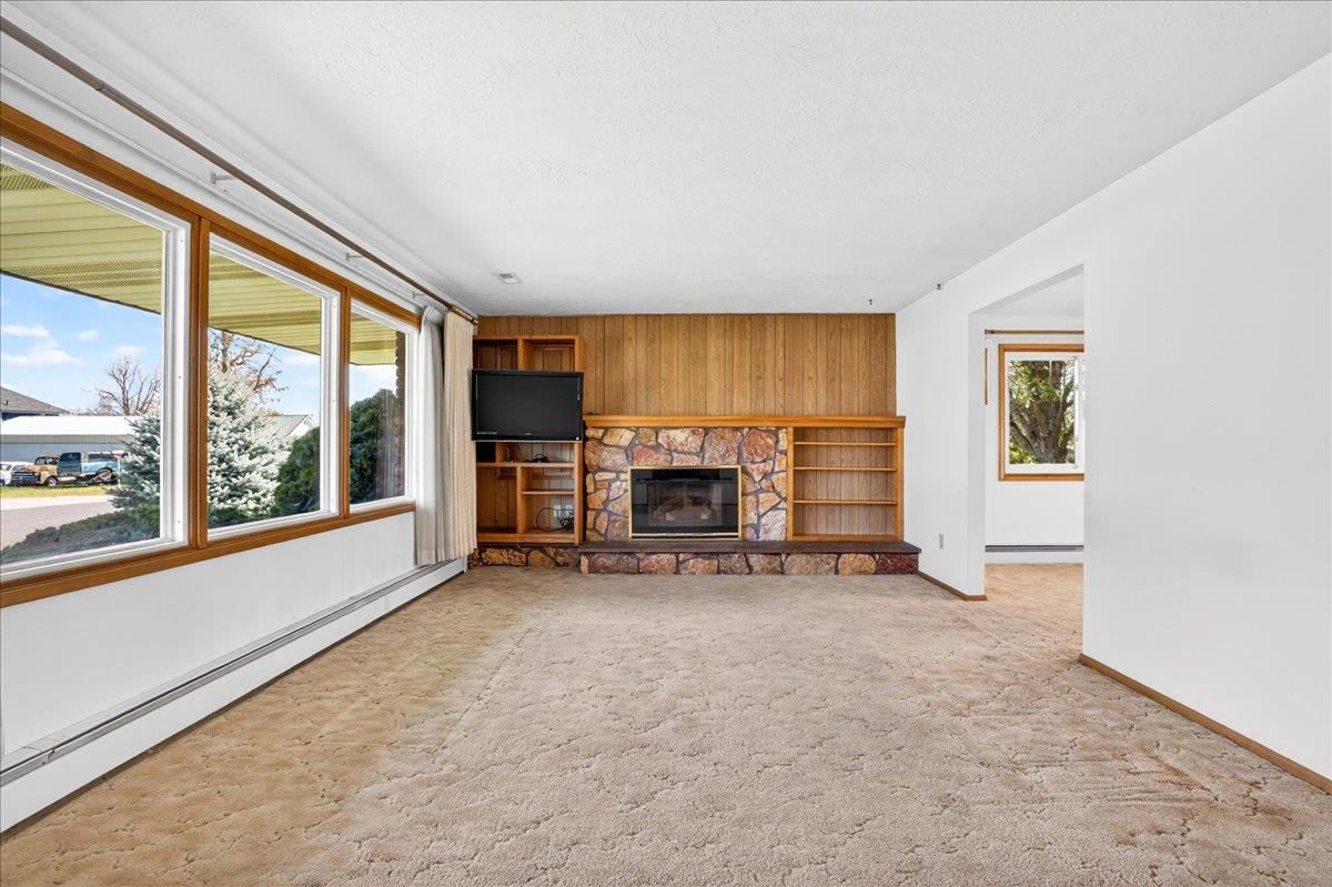 605 W 4th St - Photo 5