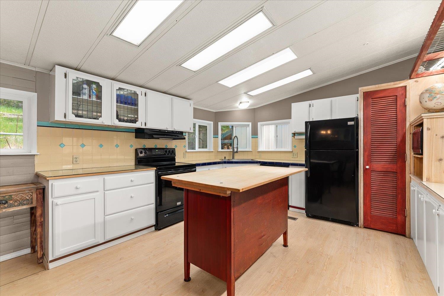 42408 N Sylvan Rd - Photo 15