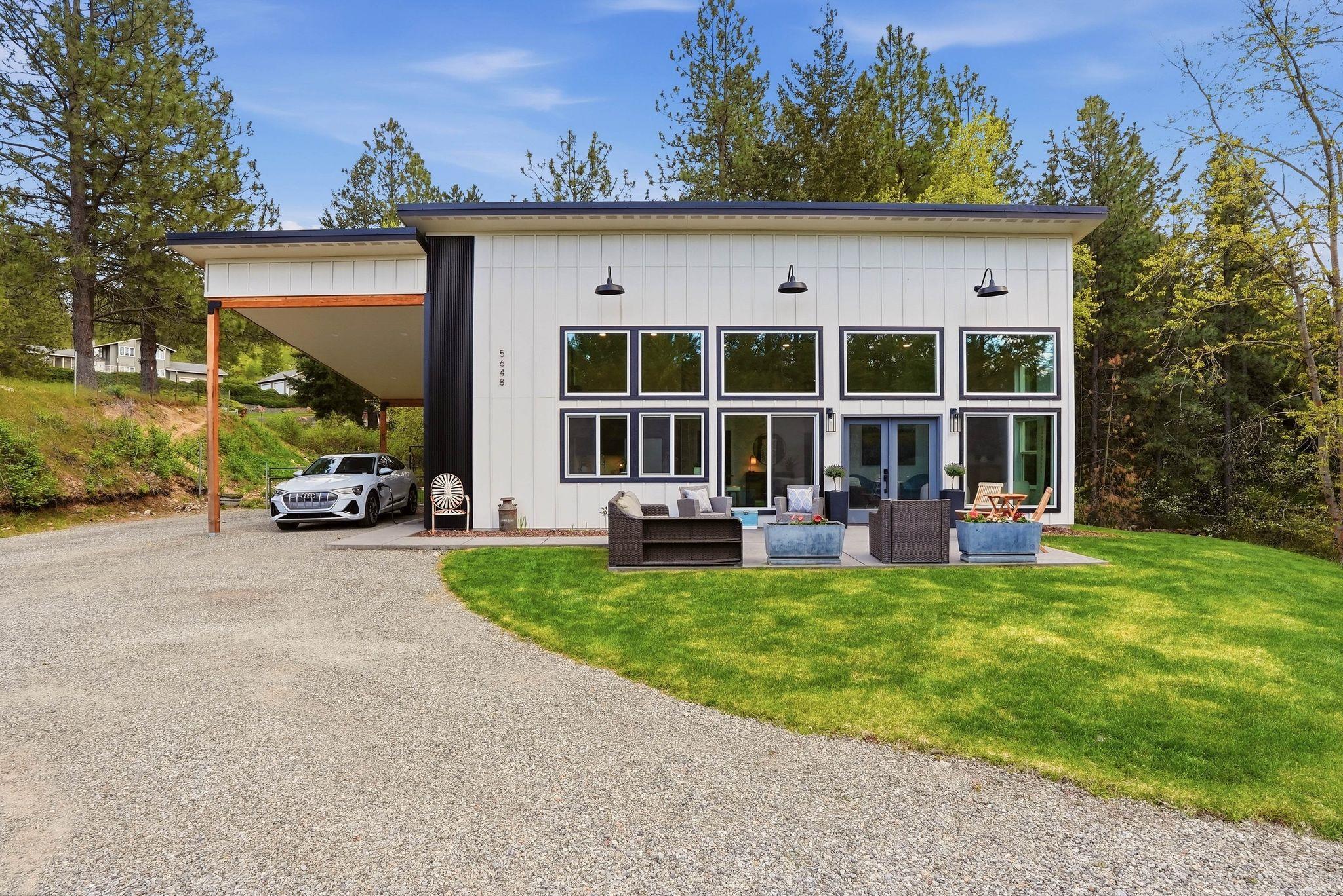 5648 S Cree Dr - Photo 2