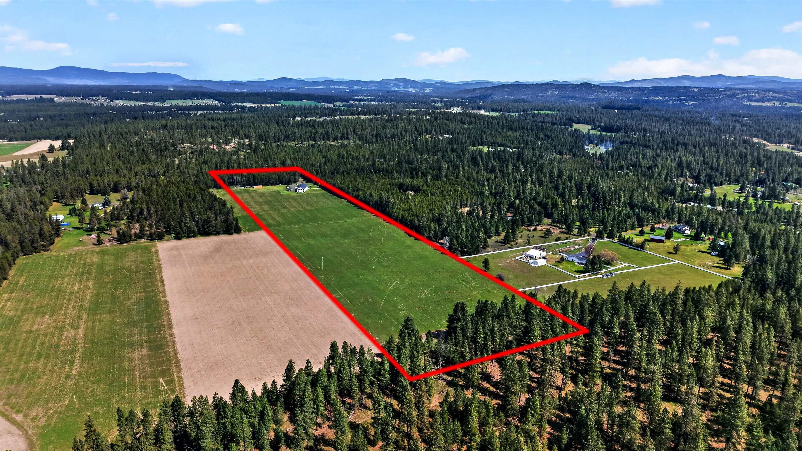 1100 E Denison Chattaroy Rd - Photo 37