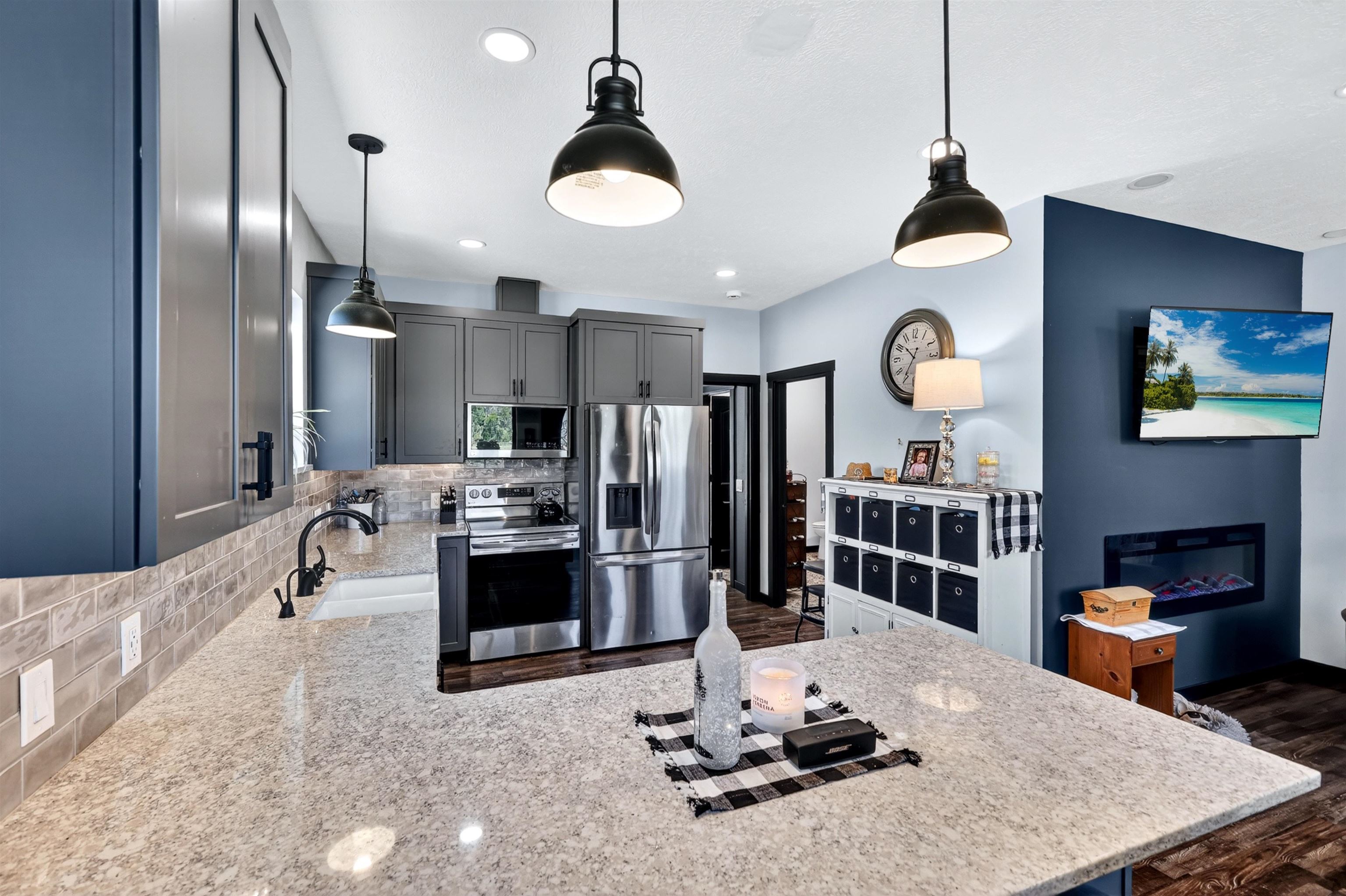 1100 E Denison Chattaroy Rd - Photo 6