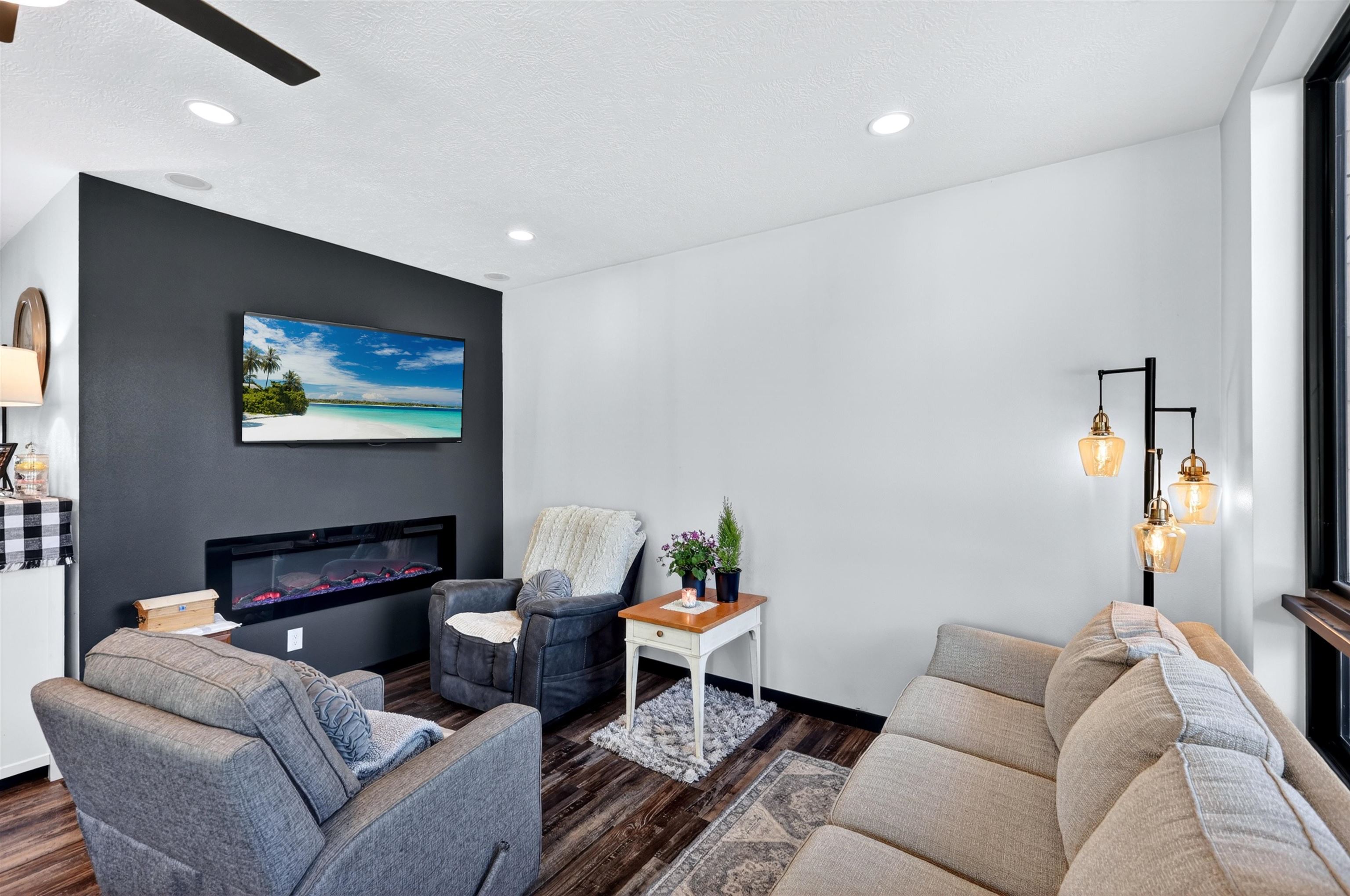 1100 E Denison Chattaroy Rd - Photo 10