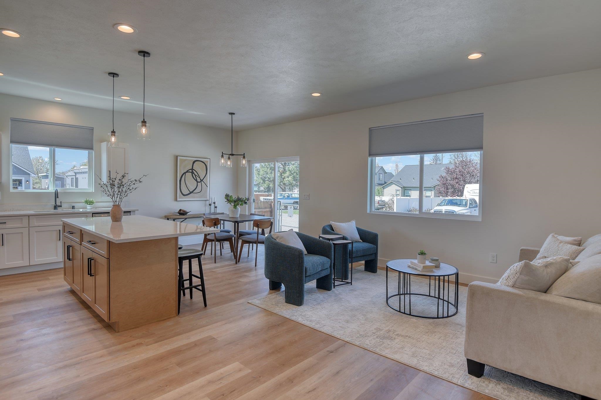 17803 E 3rd Ln - Photo 3