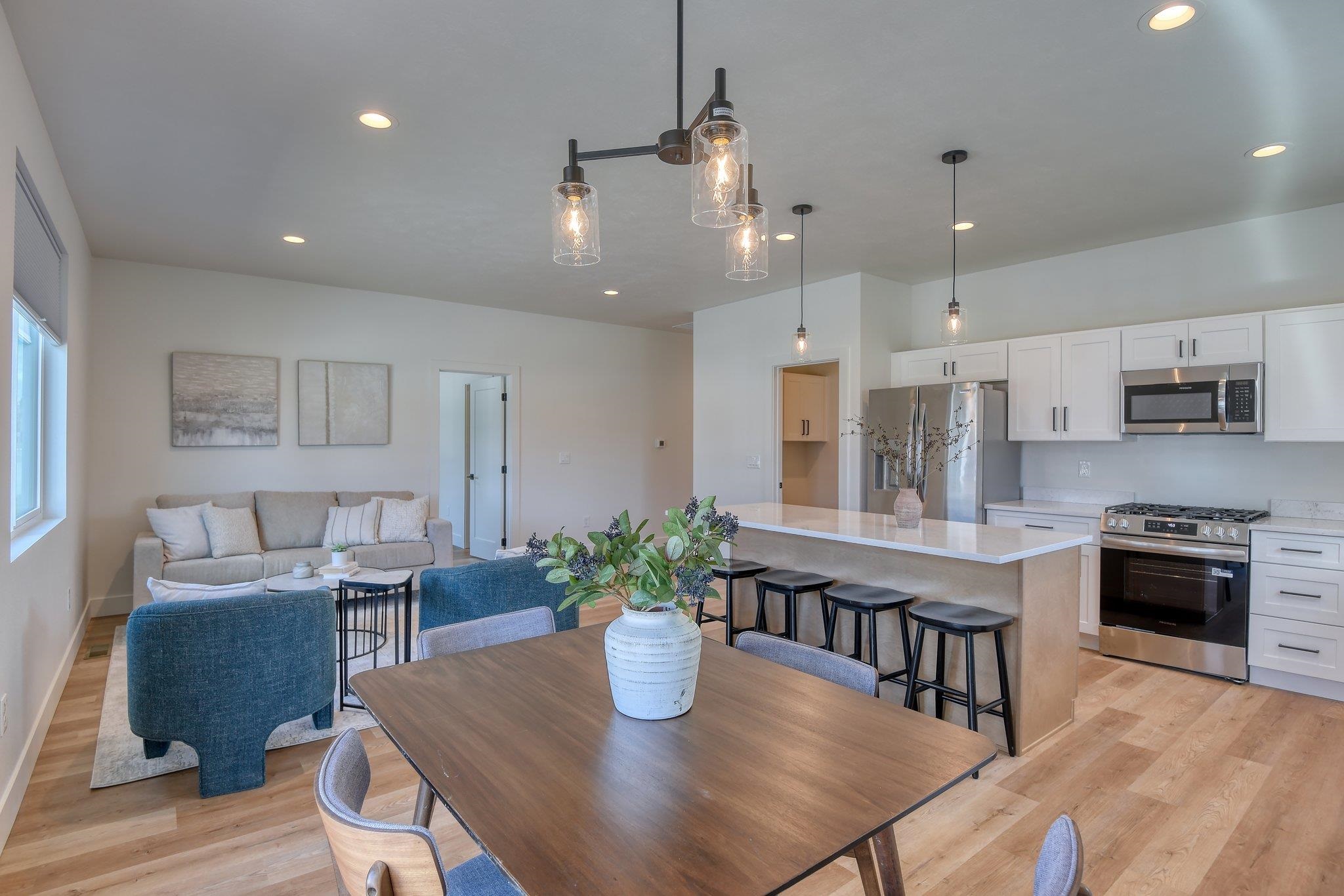 17803 E 3rd Ln - Photo 4