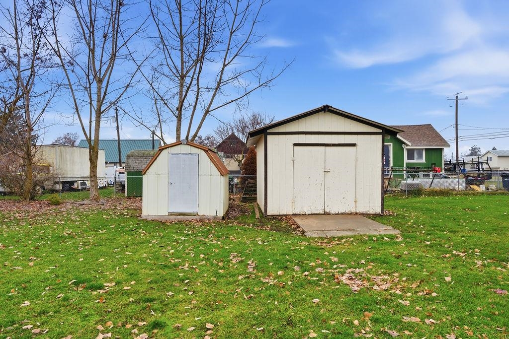 13808 E Rich & 4319 N Evergreen Rd Ave - Photo 10