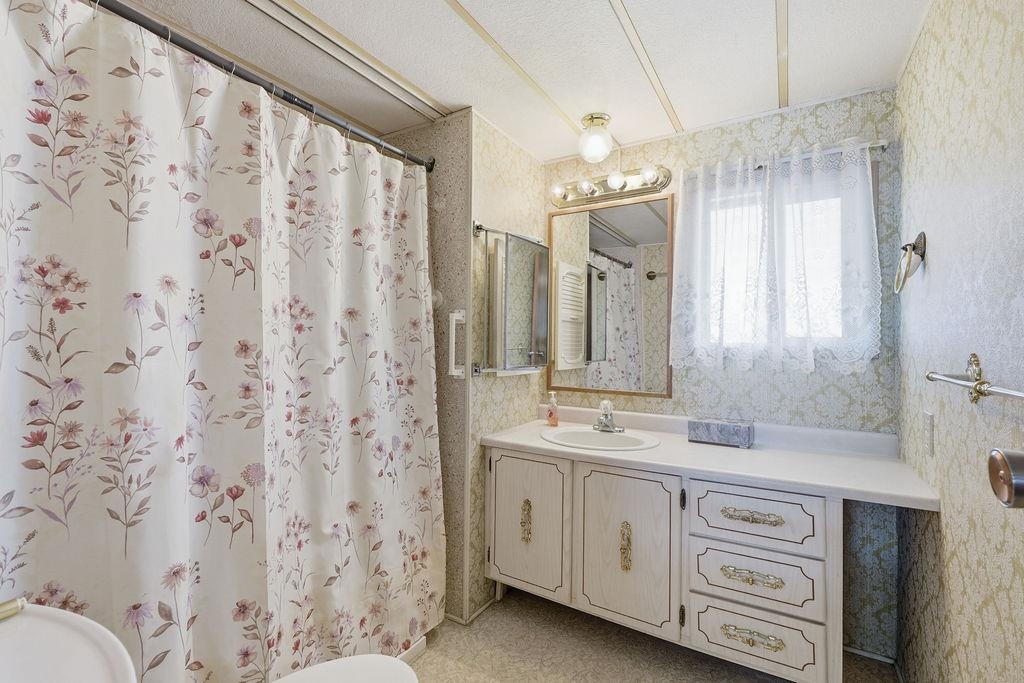 1211 E Lyons Ave - Photo 19