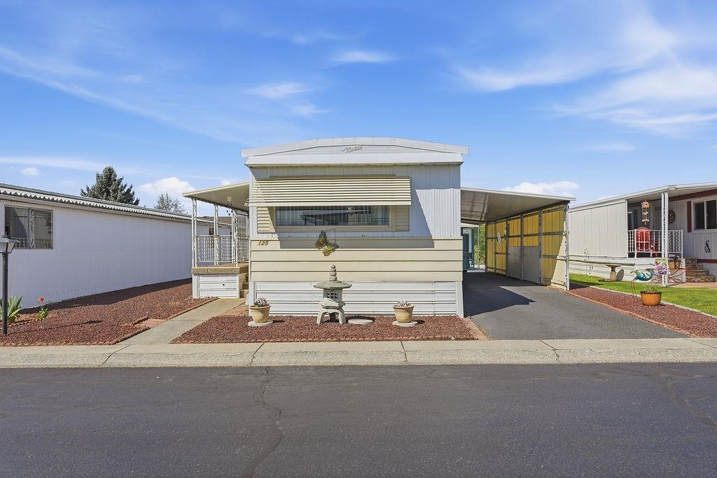 1211 E Lyons Ave - Photo 3