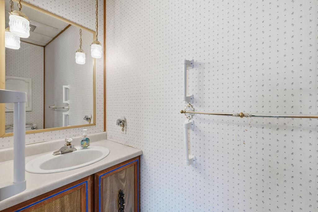 1211 E Lyons Ave - Photo 10