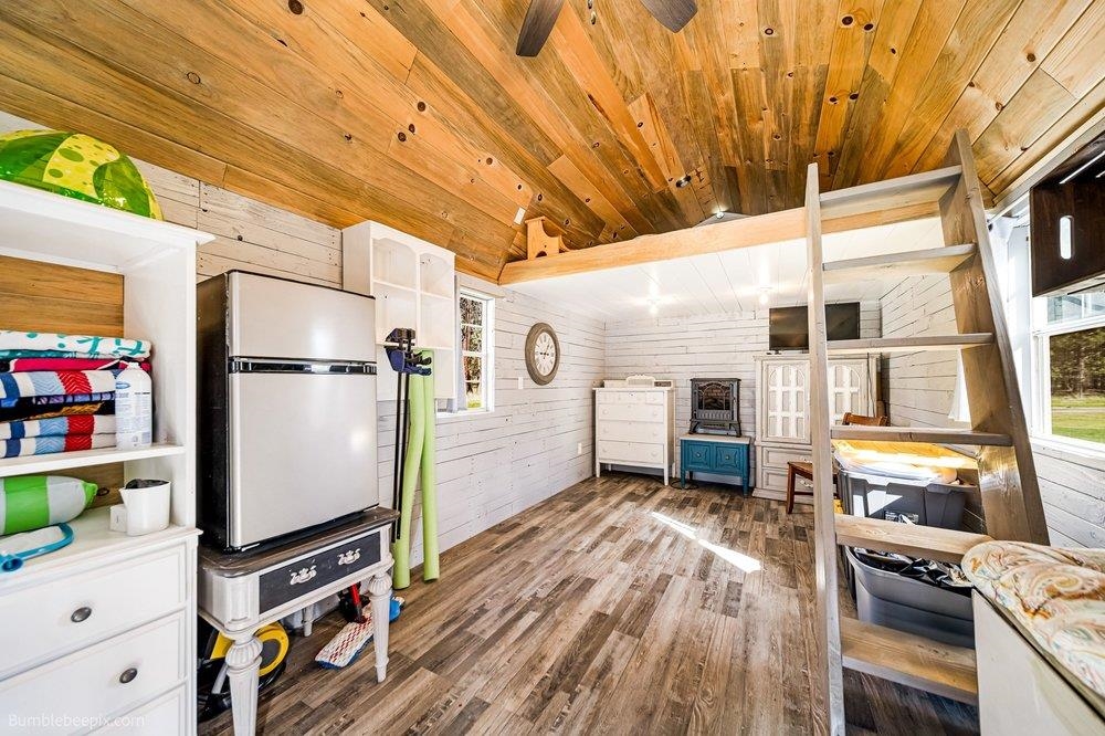 10403 W Granger Rd - Photo 40