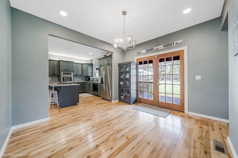 10403 W Granger Rd - Photo 9