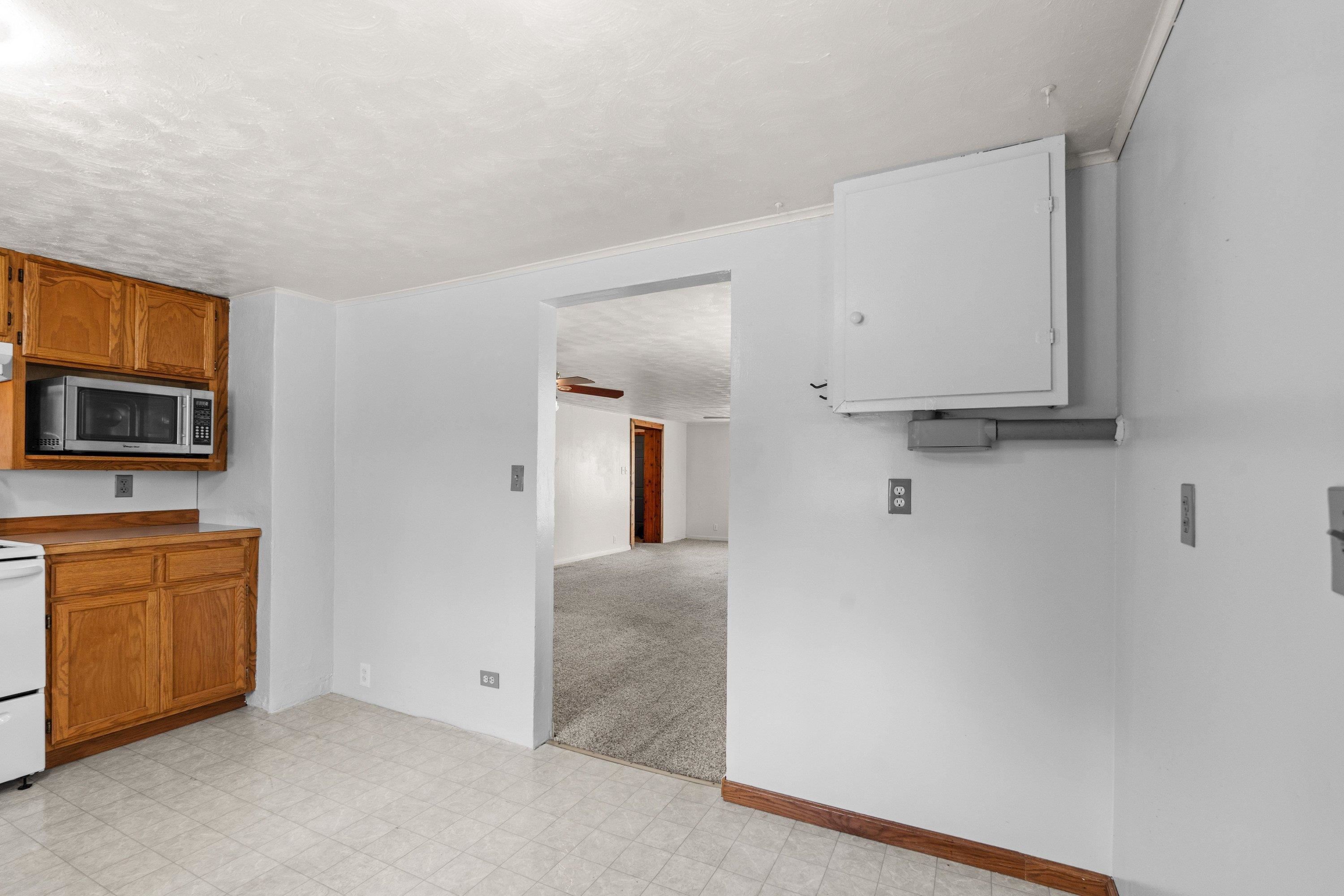 10724 E 12th Ave - Photo 13