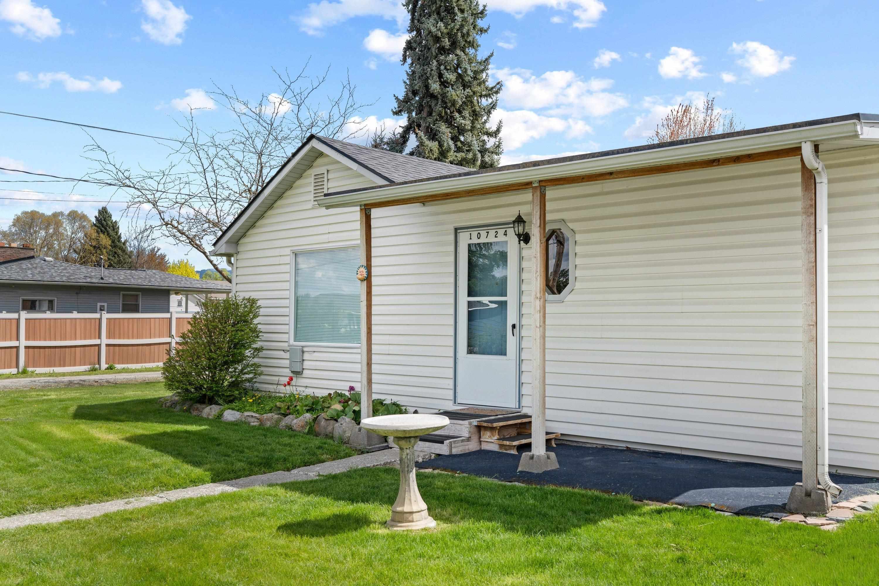 10724 E 12th Ave - Photo 3