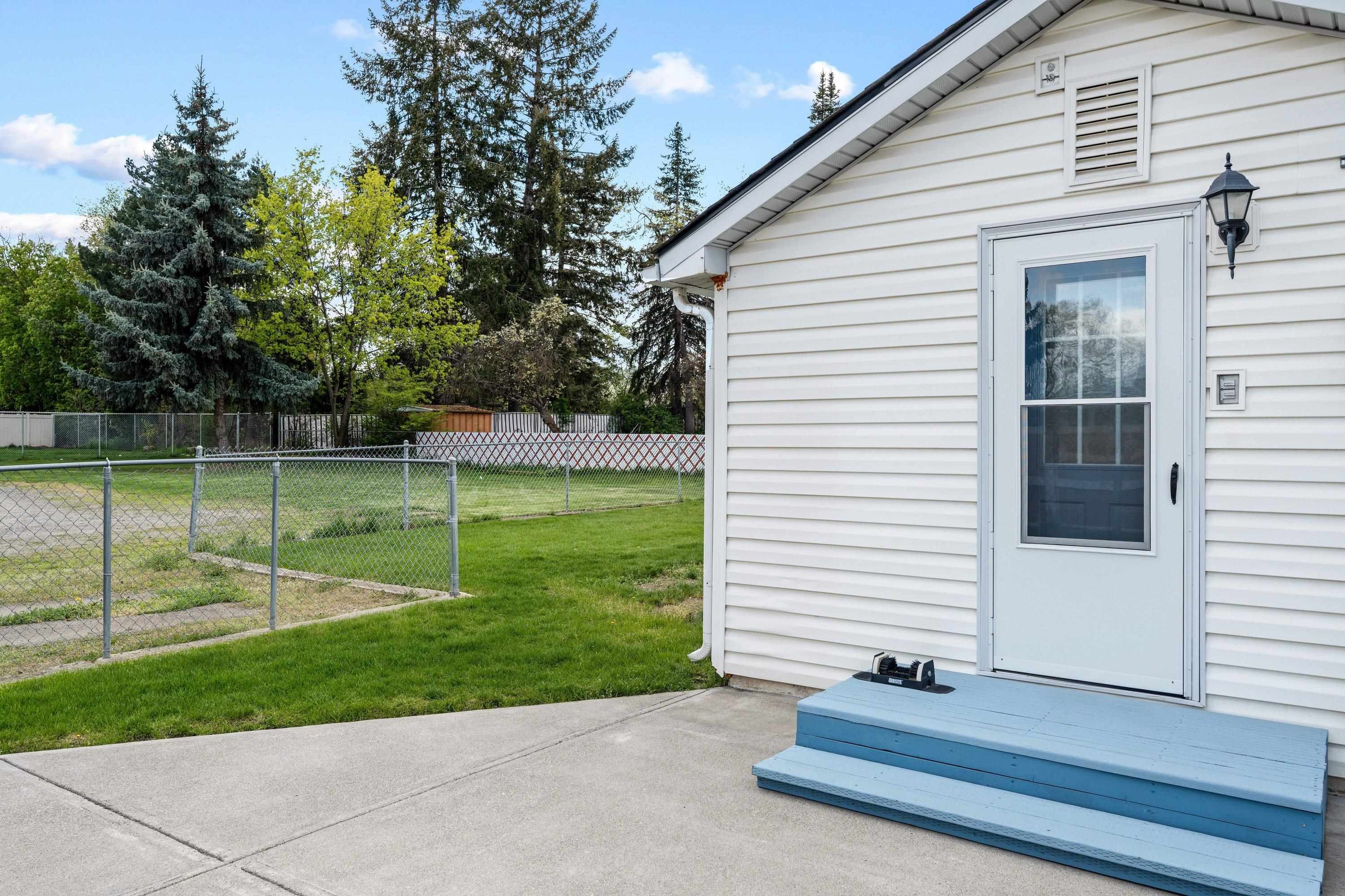 10724 E 12th Ave - Photo 24