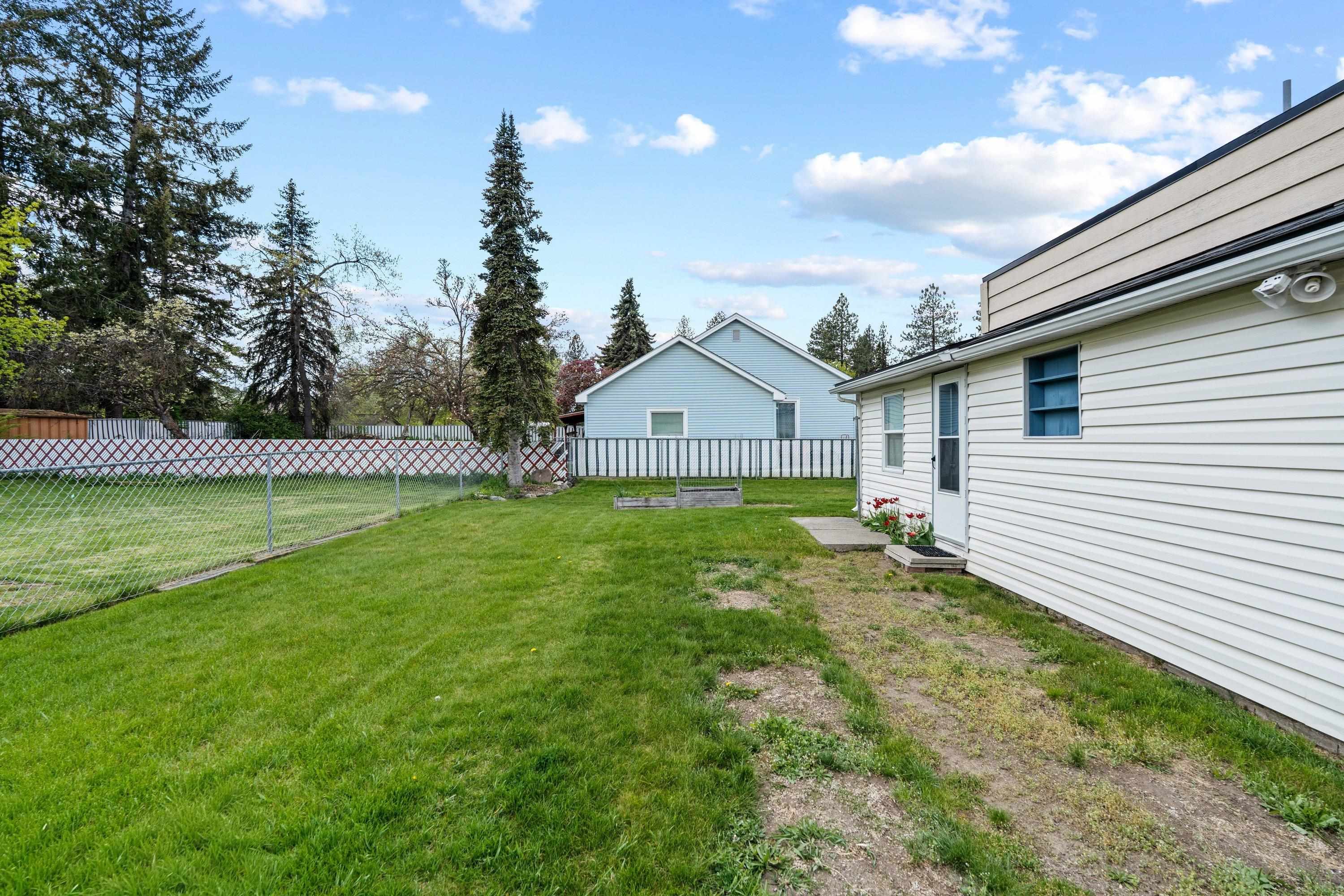 10724 E 12th Ave - Photo 27