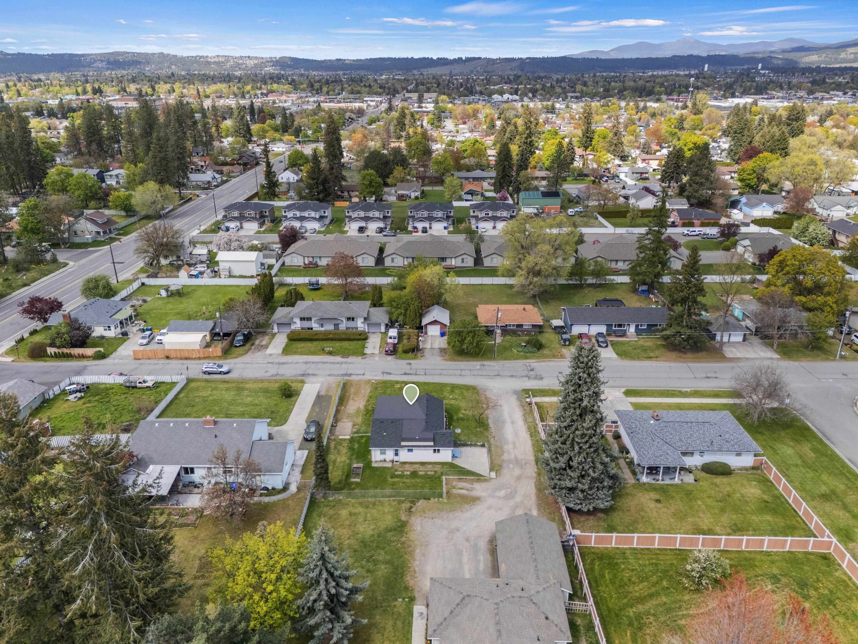 10724 E 12th Ave - Photo 4