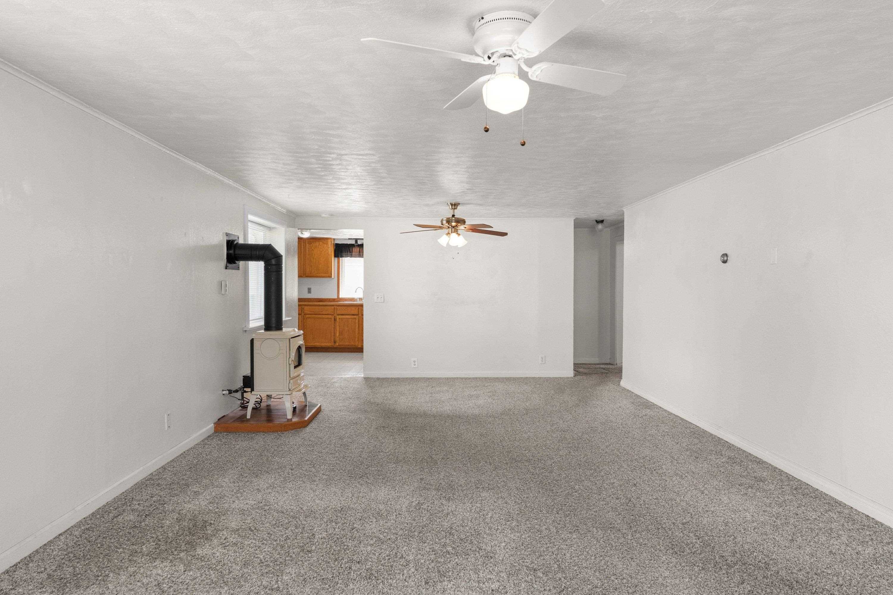 10724 E 12th Ave - Photo 8