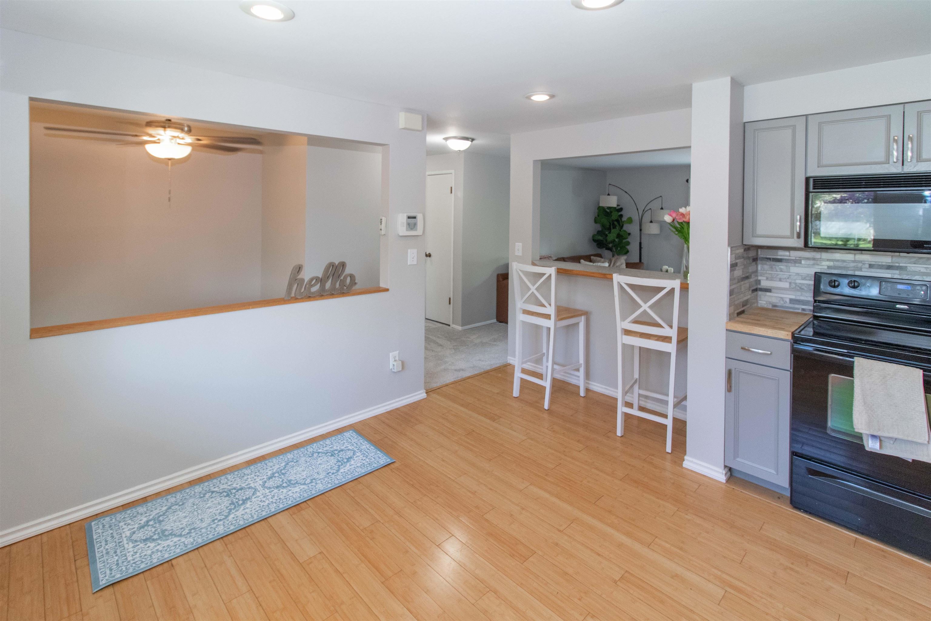 115 E Franklin Dr - Photo 4