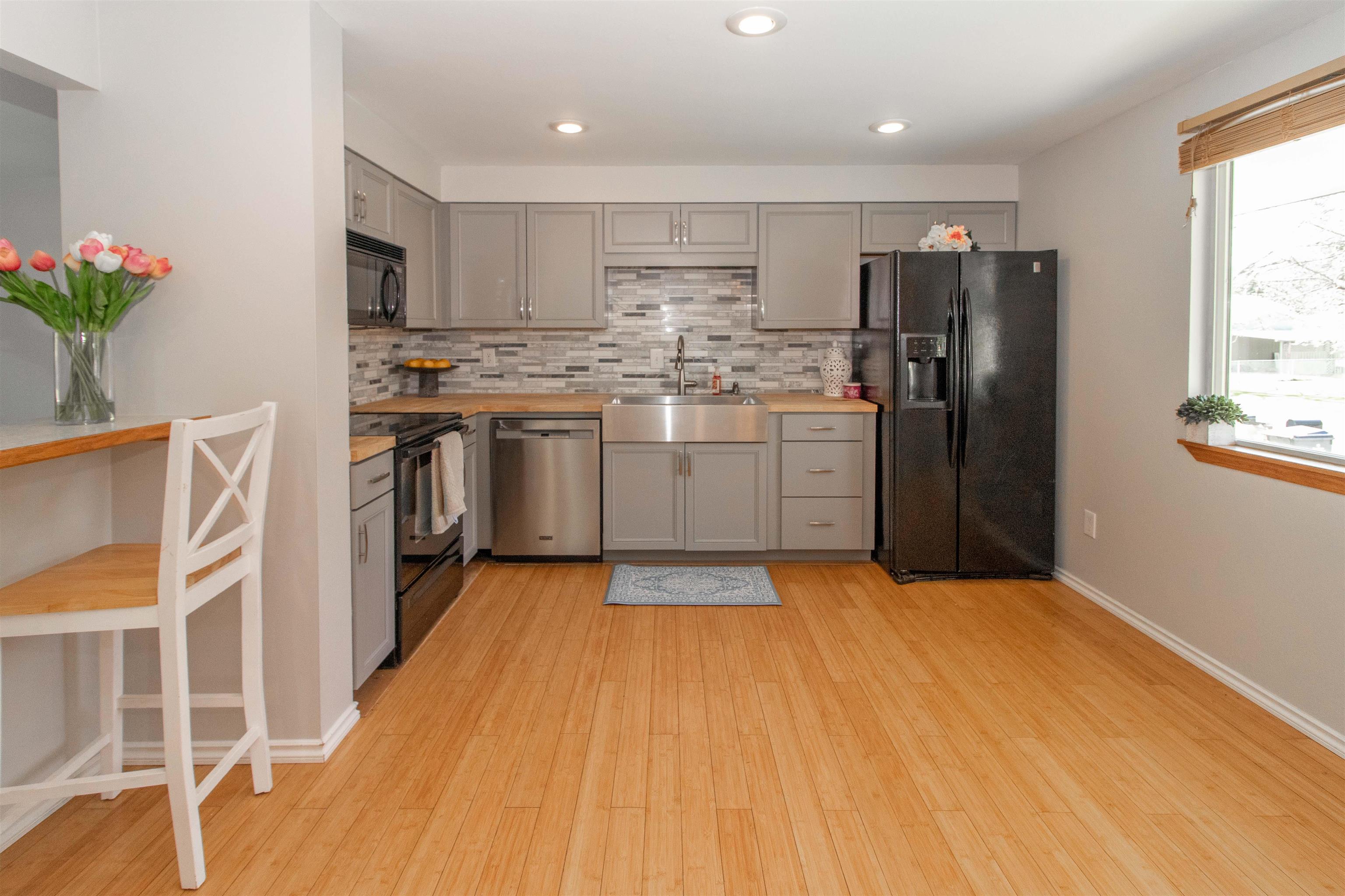 115 E Franklin Dr - Photo 6
