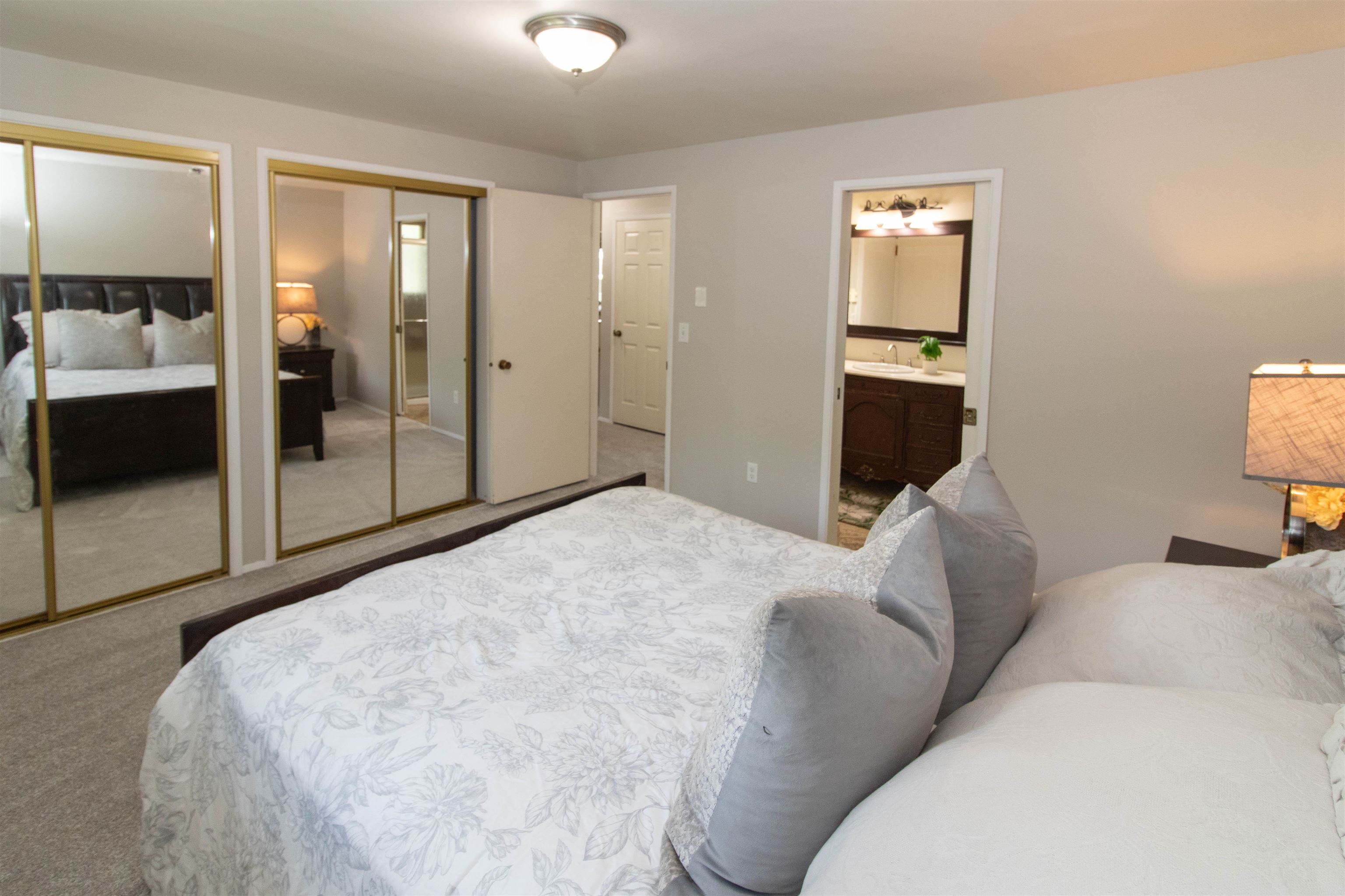 115 E Franklin Dr - Photo 9