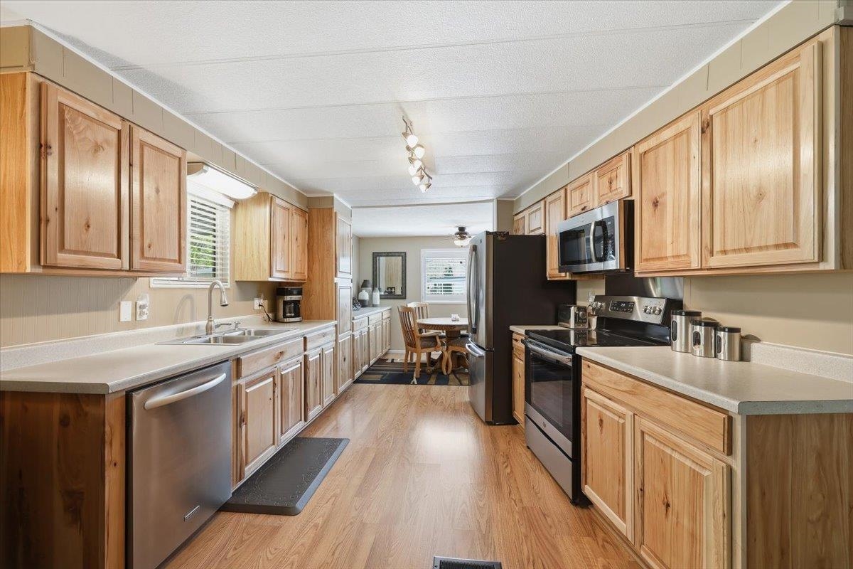 208 S Neyland Rd - Photo 11